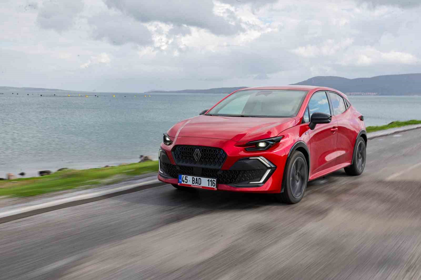 Türkiye’nin en çok satan otomobili ‘Clio’, yeni nesliyle Türkiye’de
