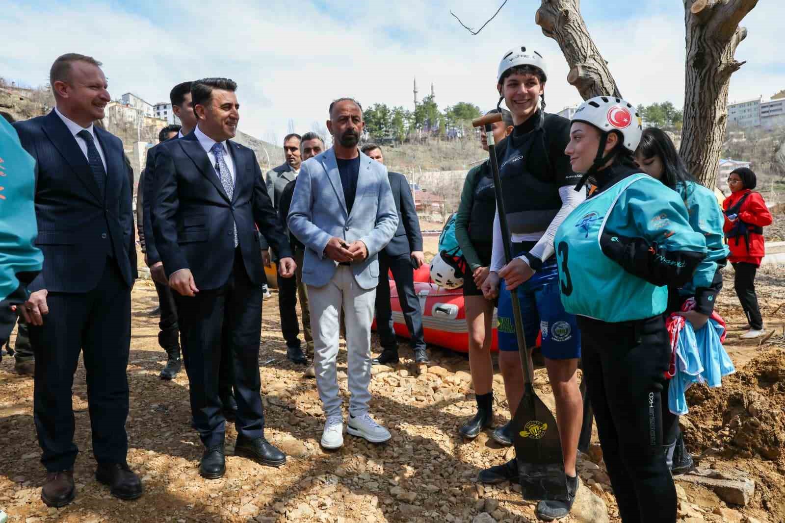 Türkiye’nin en uzun parkurunda kürekler milli takım için çekiliyor
