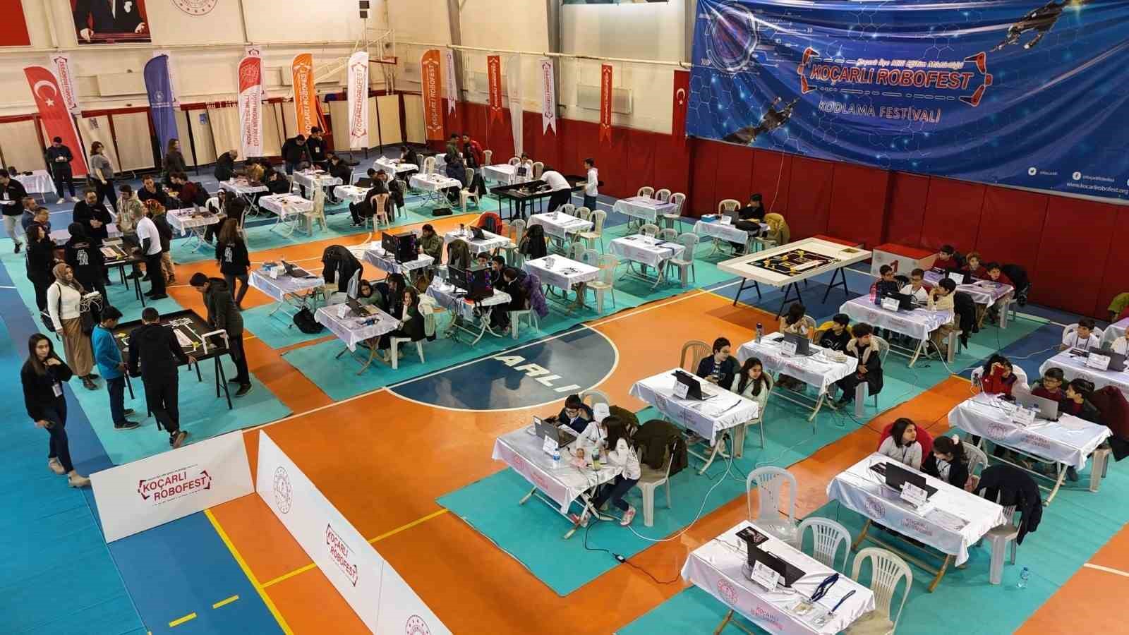 Türkiye’nin genç kodlamacıları Koçarlı’da buluşacak
Türkiye’nin genç kodlamacıları Koçarlı’da buluşacak