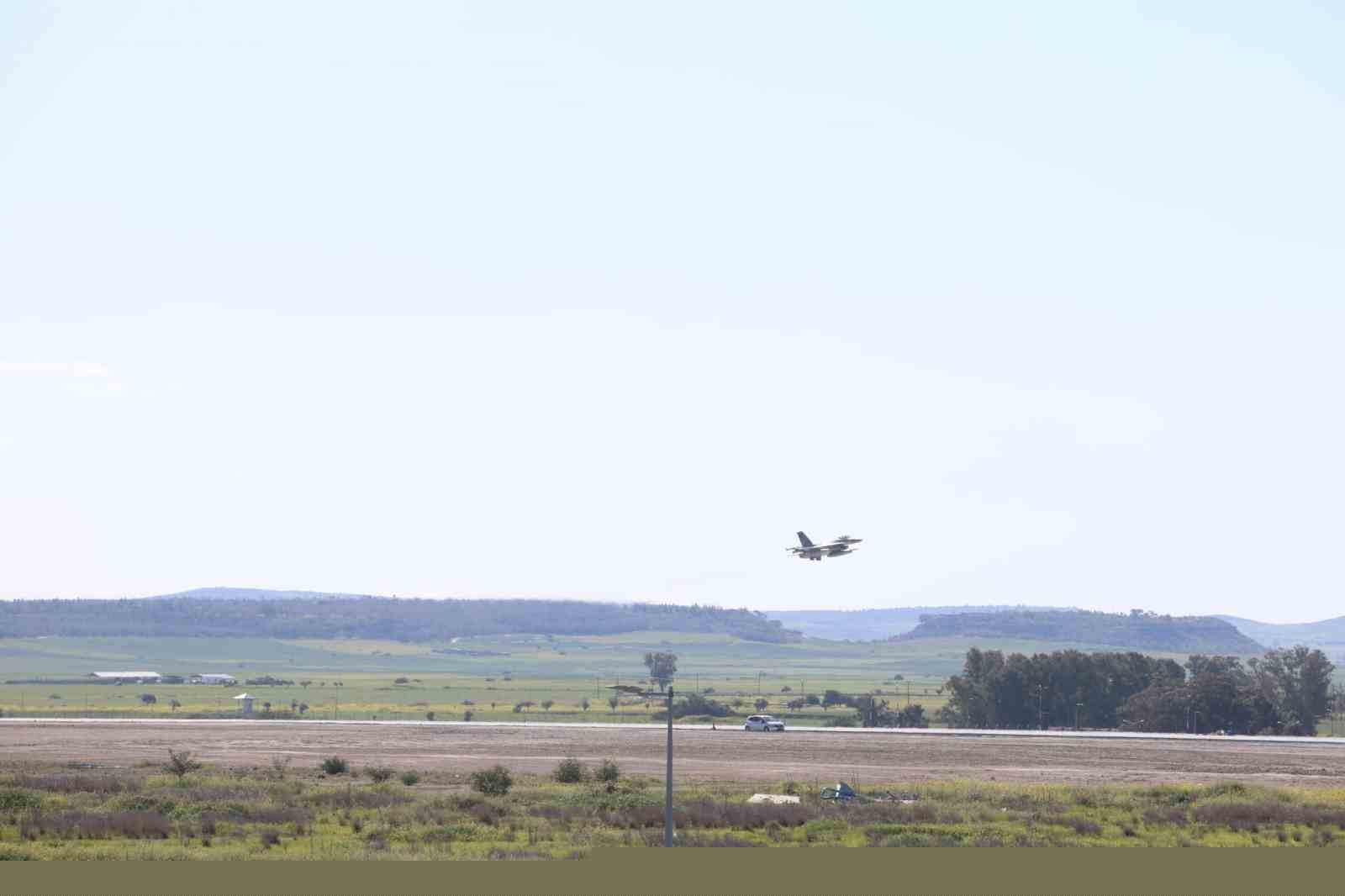 Türkiye’nin gönderdiği F-16’lar KKTC’de
