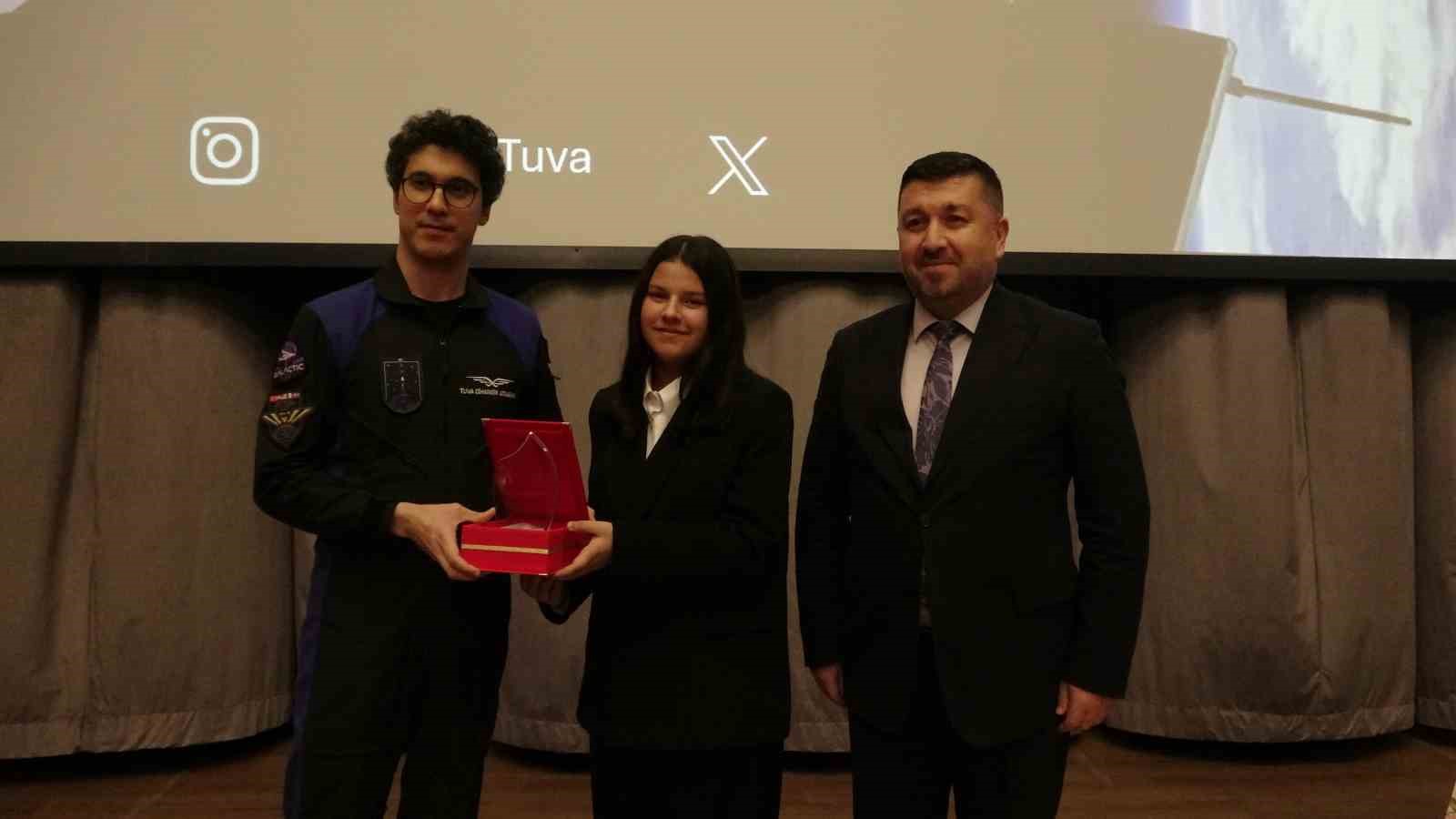 Türkiye’nin ikinci Milli Astronotu Tuva Cihangir Atasever Isparta’da öğrencilerle buluştu
