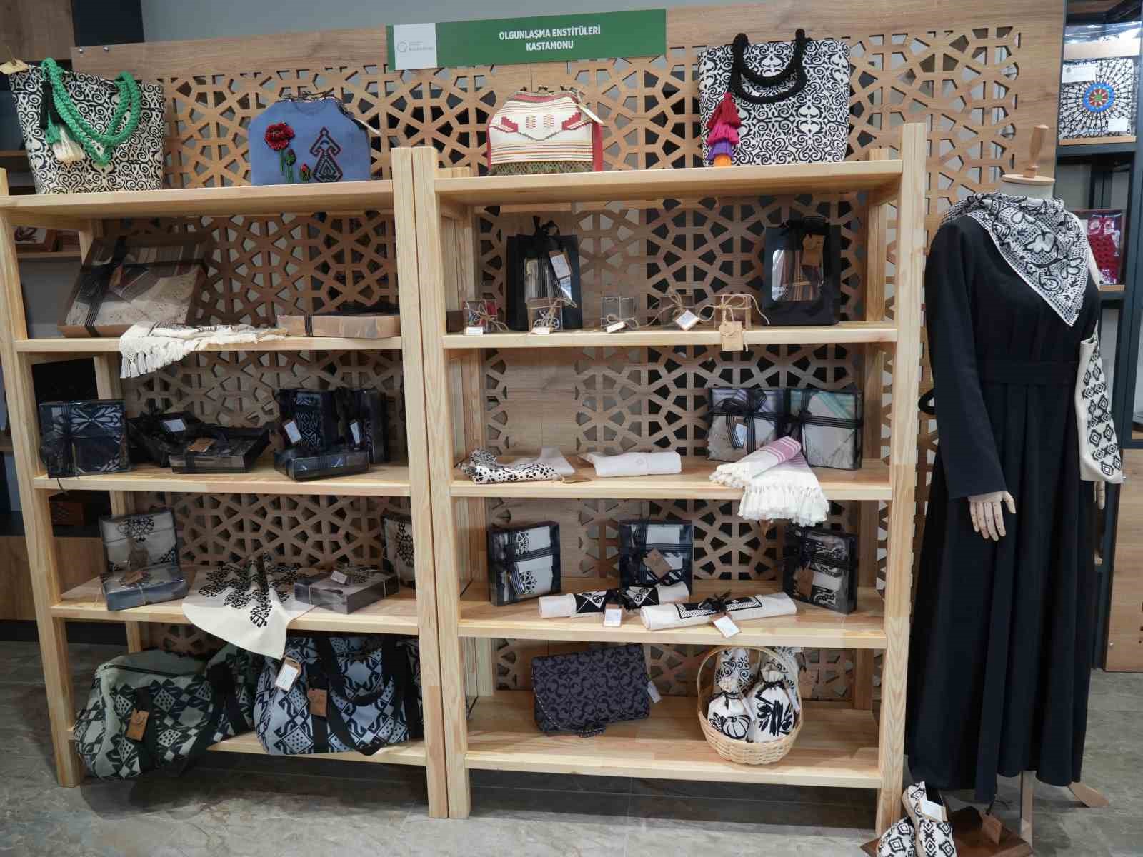 Türkiye’nin ilk ‘ekolojik market’i açıldı
