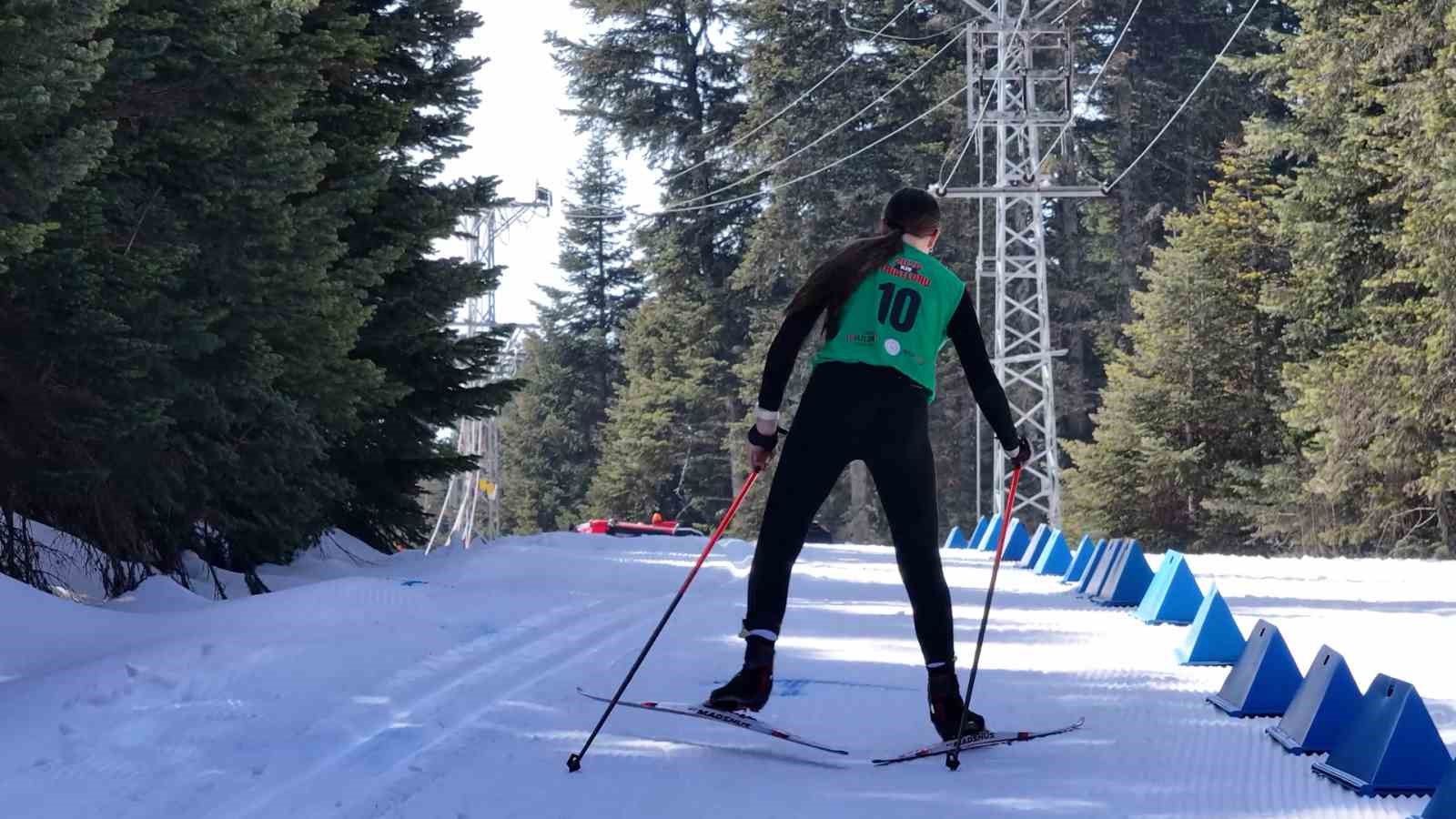 Türkiye’nin ilk kış triatlonu Bolu’da yapıldı
