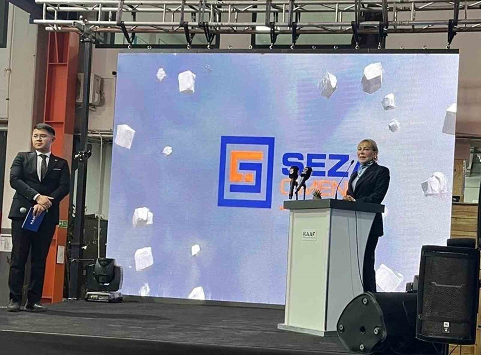 Türkiye’nin ilk yerli ve milli bataryalı manevra lokomotifini Seza Çimento aldı
Türkiye’nin ilk yerli ve milli bataryalı manevra lokomotifini Seza Çimento aldı