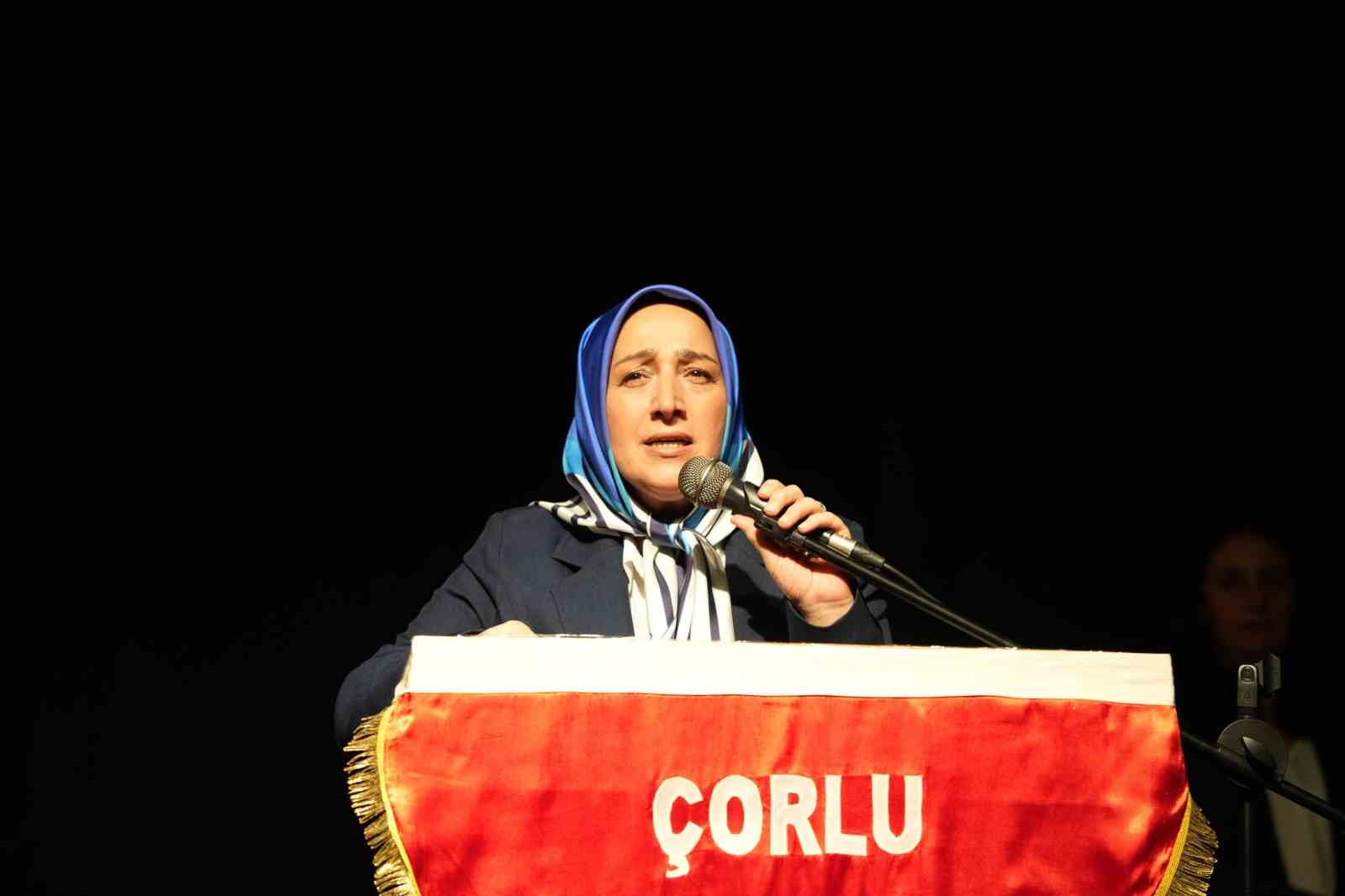 Türkiye’nin tek kadın kahveciler odası başkanı 3. kez seçildi
