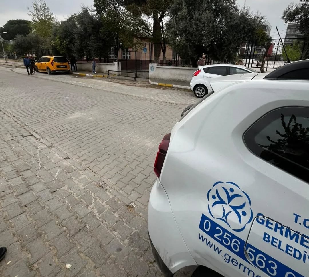 Türkiye’ye örnek olacak uygulama sürüyor: "Zabıta ekiplerinin okul nöbeti"
