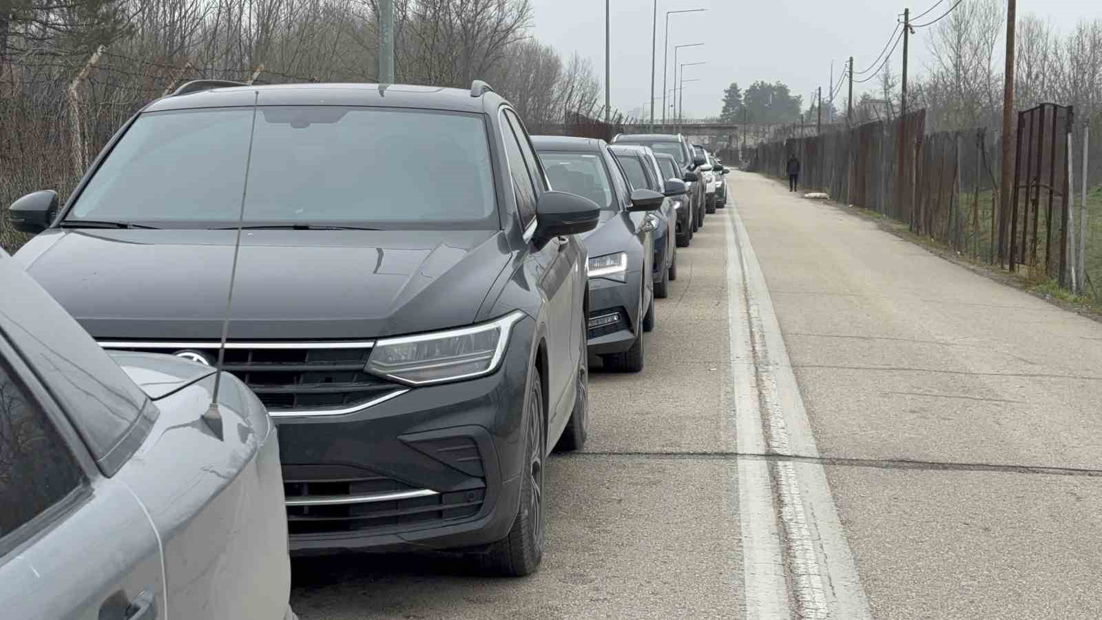 Türkler Yunan sınırında zaman zaman yoğunluk oluşturuyor
