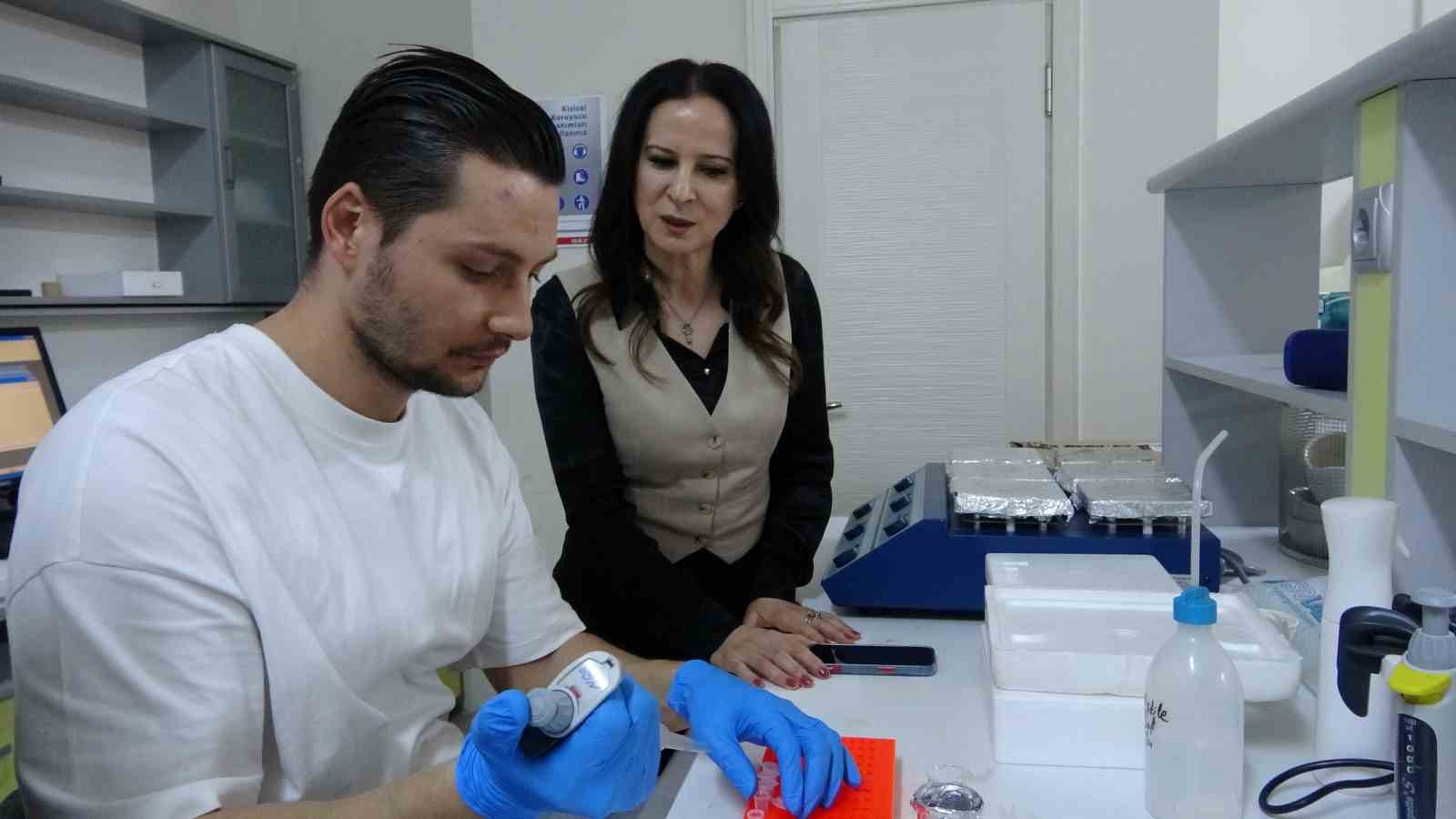 Tuz Gölü’nün dayanıklı bitkileri çorak toprakları yeniden canlandırmak için inceleniyor
