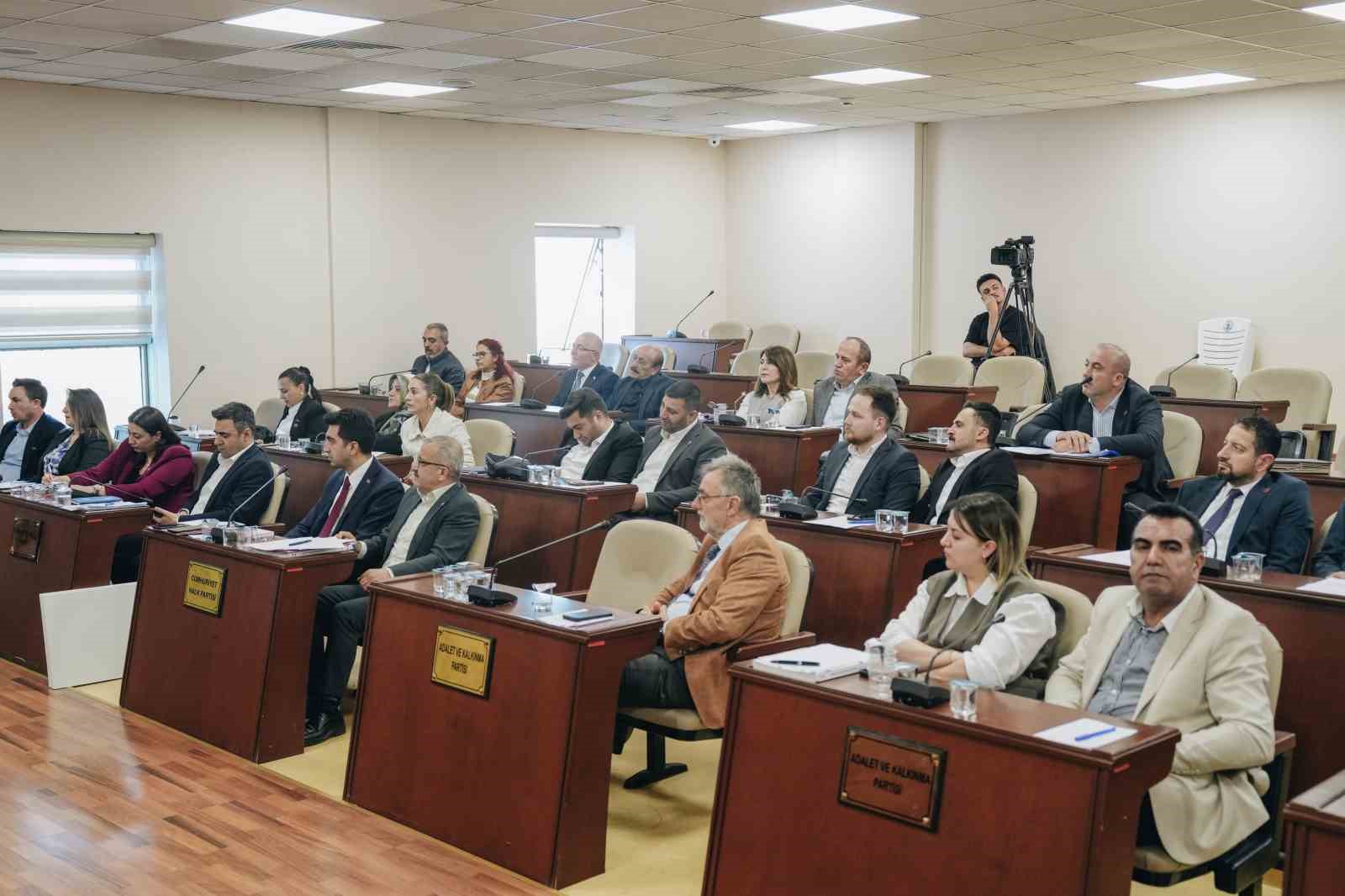 Tuzla Belediyesi 2025 yılı faaliyet raporu oy çokluğuyla kabul edildi
Tuzla Belediyesi 2025 yılı faaliyet raporu oy çokluğuyla kabul edildi