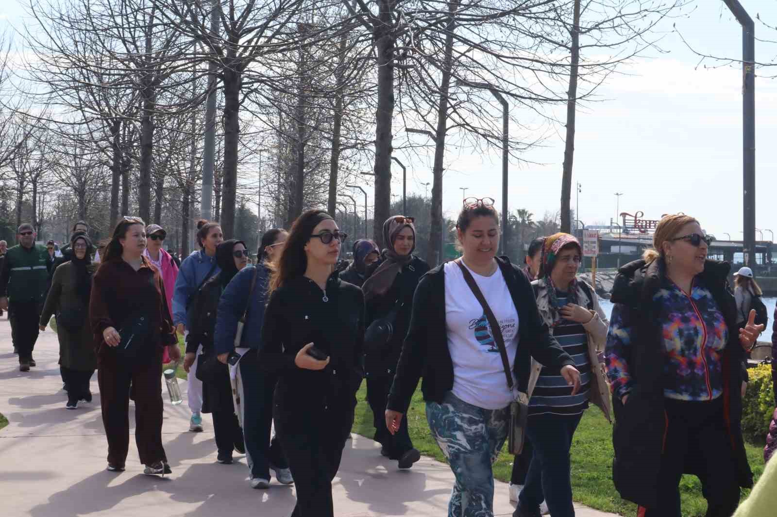 Tuzla’da Dünya Sağlık Haftası’na özel hareketli kutlama: Vatandaşlar hep beraber spor yaptı
Tuzla’da Dünya Sağlık Haftası’na özel hareketli kutlama: Vatandaşlar hep beraber spor yaptı