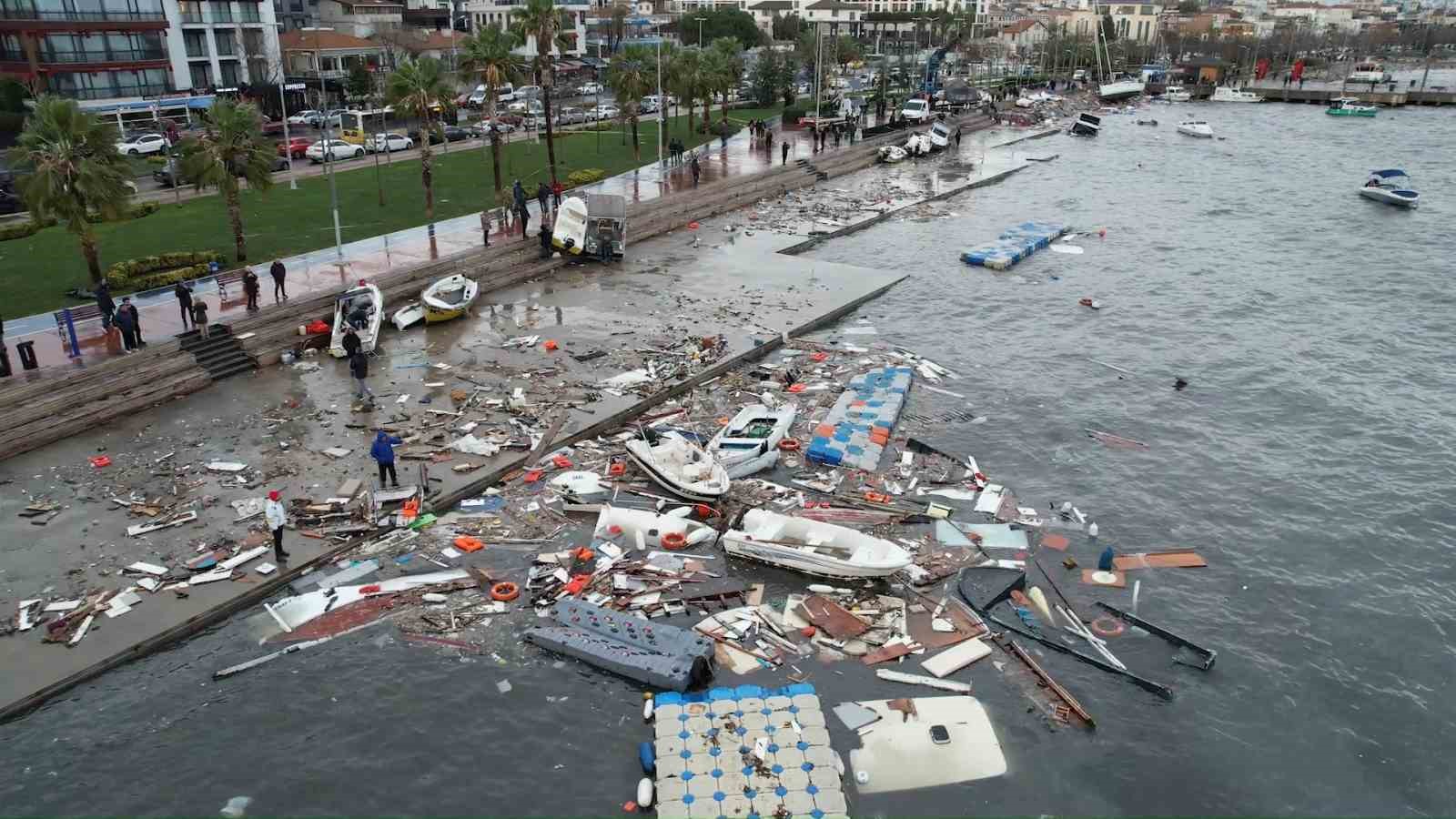 Tuzla’da fırtınanın ardından kalan manzara havadan görüntülendi
