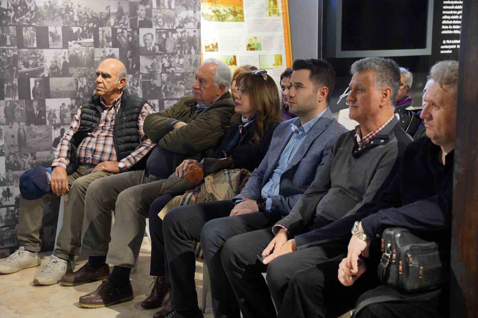 Tuzla’da "Mavi Miras" vurgusu: Denizci kent vizyonu masaya yatırıldı
Tuzla’da "Mavi Miras" vurgusu: Denizci kent vizyonu masaya yatırıldı