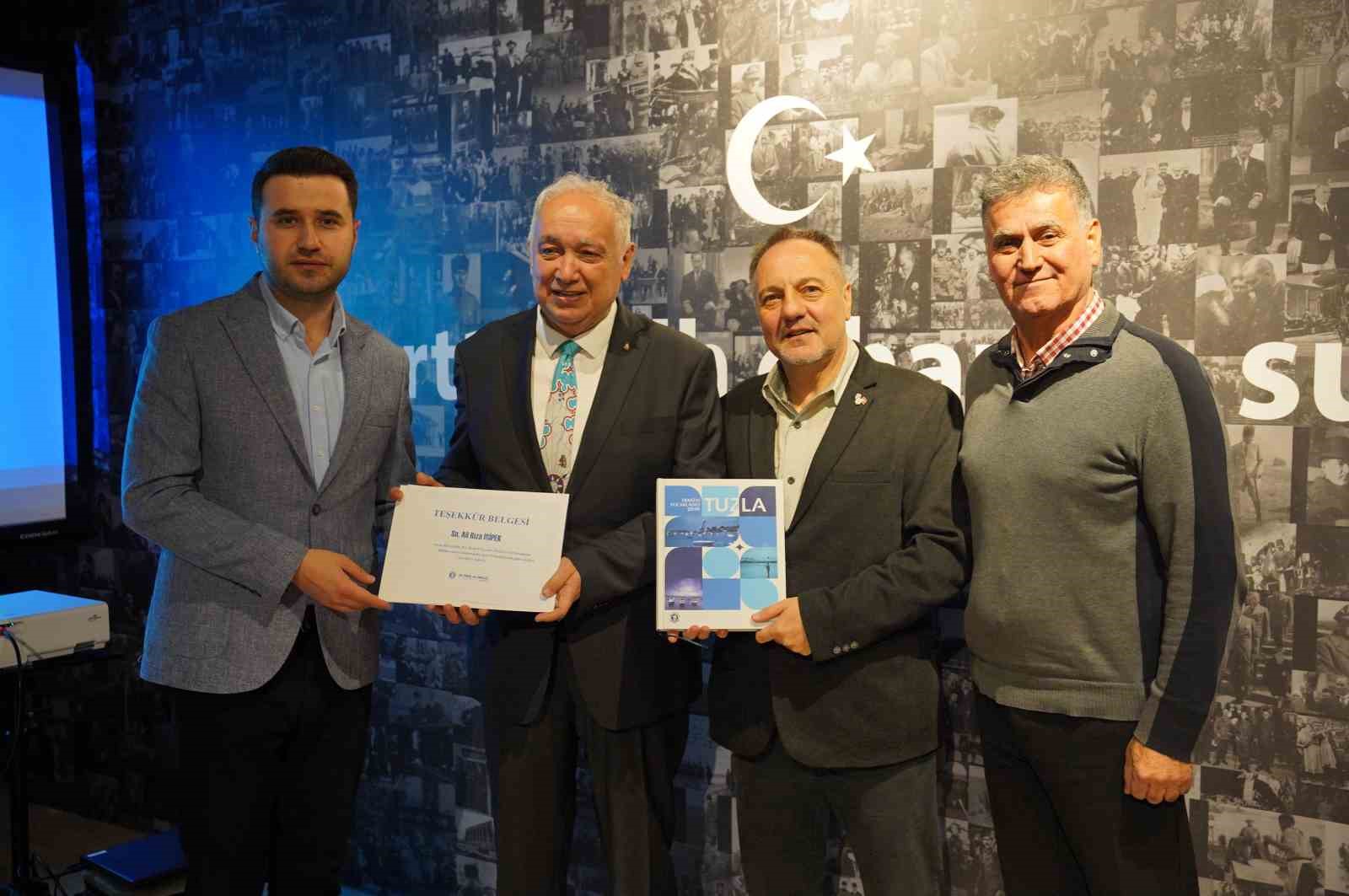 Tuzla’da "Mavi Miras" vurgusu: Denizci kent vizyonu masaya yatırıldı
Tuzla’da "Mavi Miras" vurgusu: Denizci kent vizyonu masaya yatırıldı