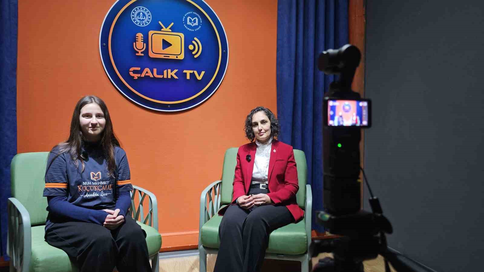 TV kanalı değil, okul
TV kanalı değil, okul