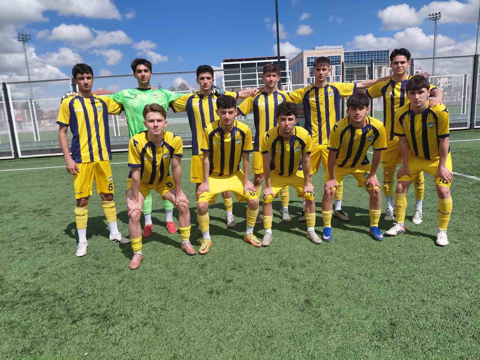 U19 Gelişim Ligi 8. Grup: Talas Belediyespor: 2 - Adanaspor: 1
