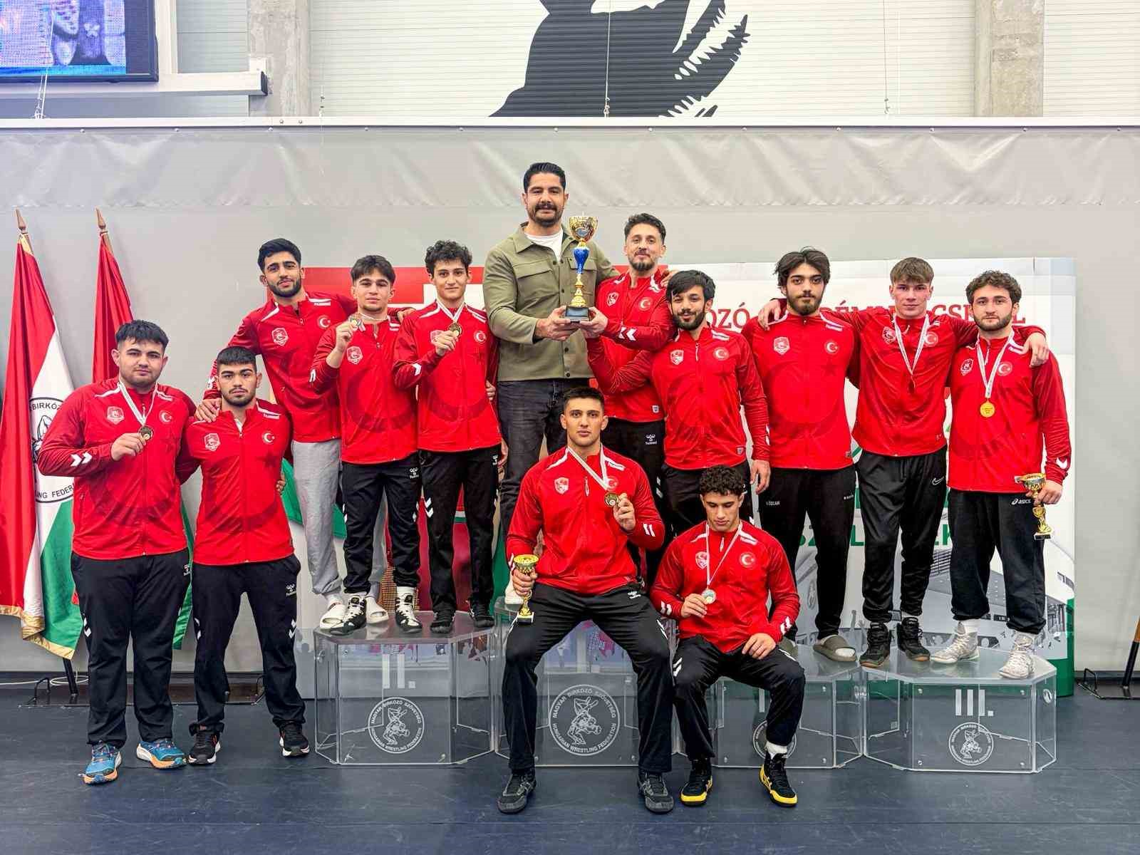 U20 Grekoromen Güreş Milli Takımı şampiyon oldu
