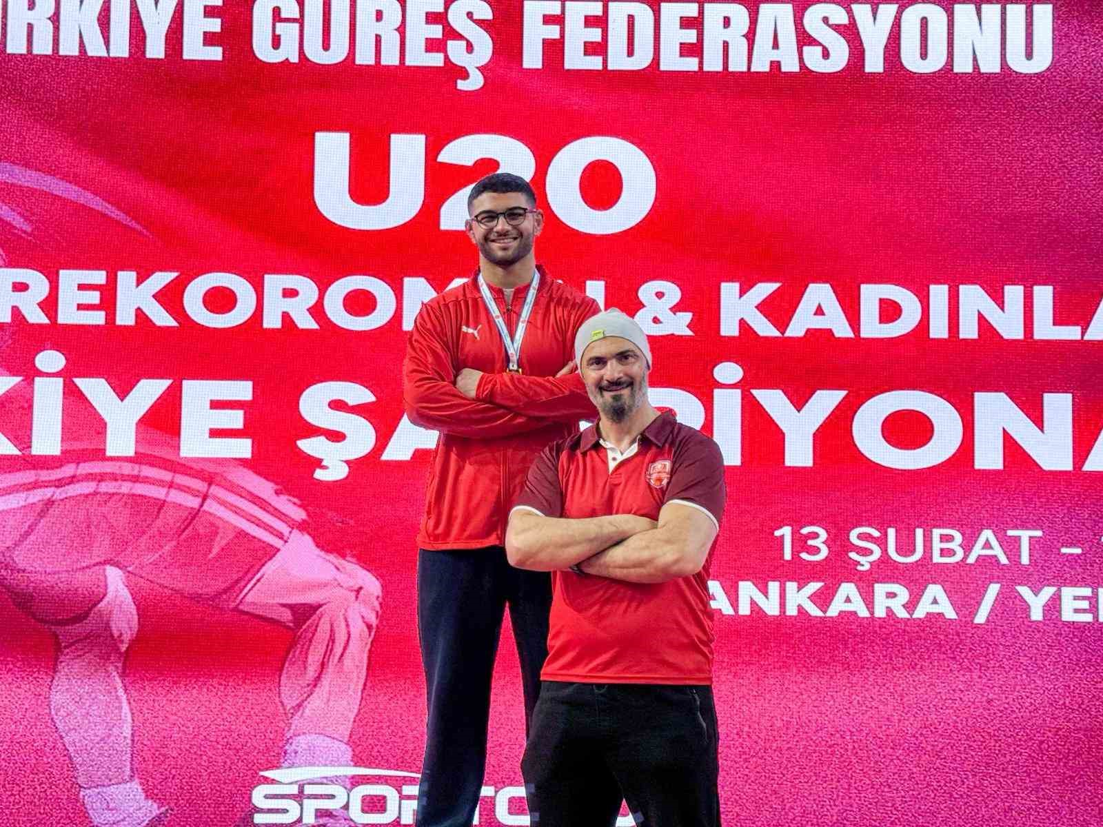 U20 Serbest Güreş Türkiye Şampiyonası’nda ikinci gün tamamlandı
