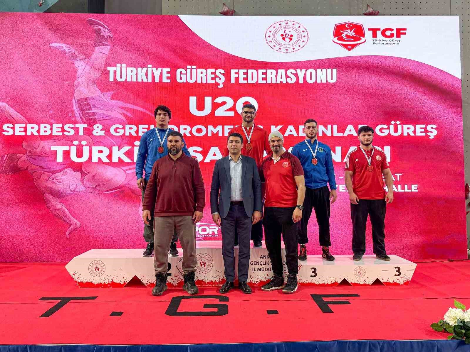 U20 Serbest Güreş Türkiye Şampiyonası’nda ikinci gün tamamlandı
