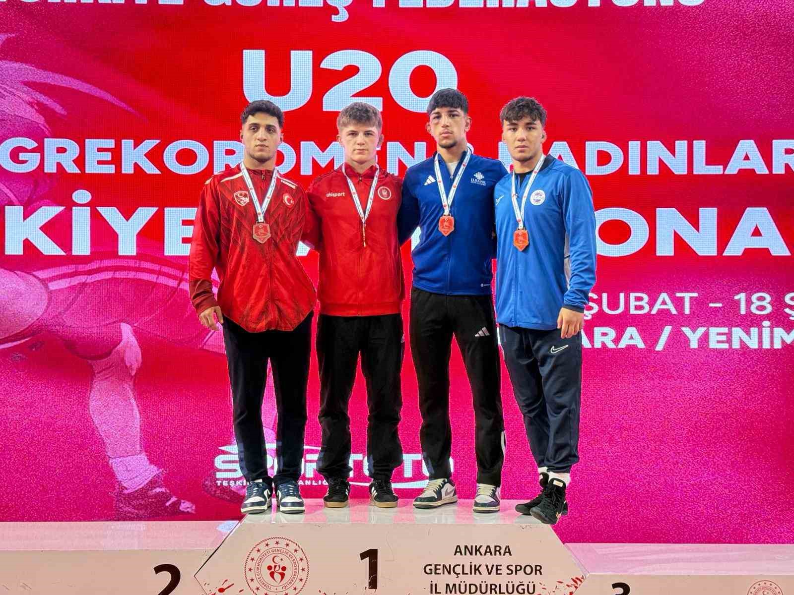 U20 Serbest Güreş Türkiye Şampiyonası’nda ikinci gün tamamlandı
