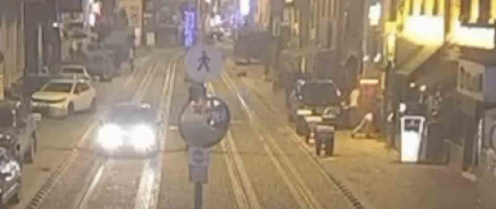 Üç kişinin öldüğü bar saldırısının dehşet anları
