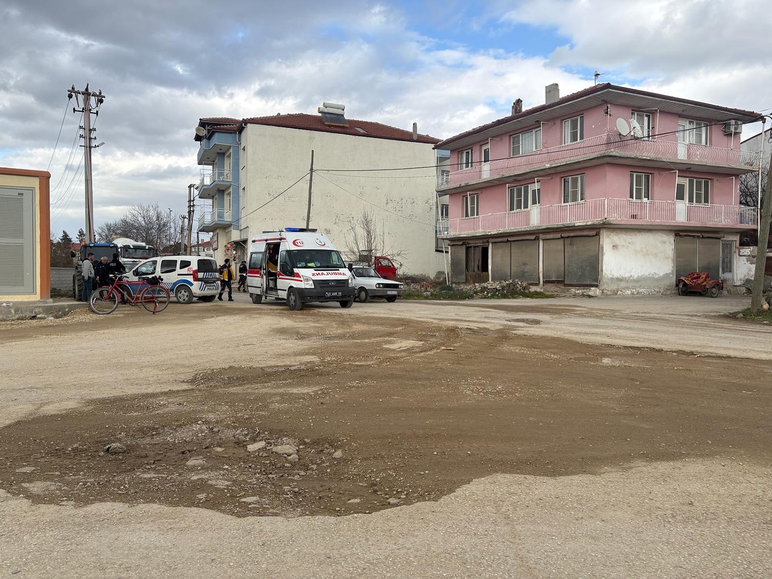 Üç tekerlekli elektrikli bisiklet devrildi: 1 yaralı
