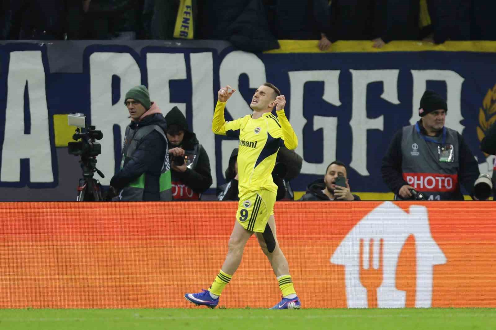 UEFA Avrupa Ligi: FCSB: 1 - Fenerbahçe: 1 (Maç sonucu)
