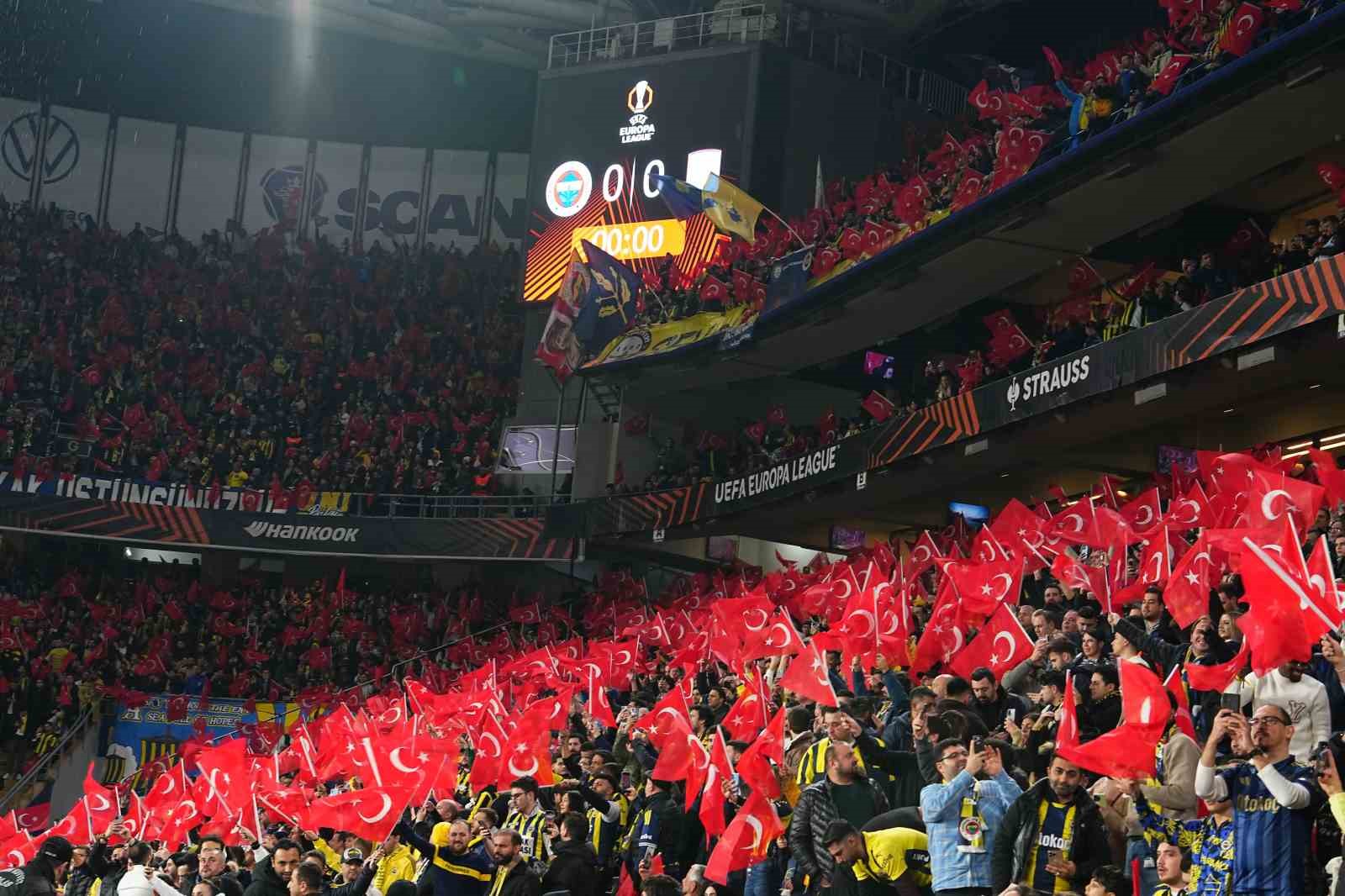 UEFA Avrupa Ligi: Fenerbahçe: 0 - Aston Villa: 0 (Maç devam ediyor)
