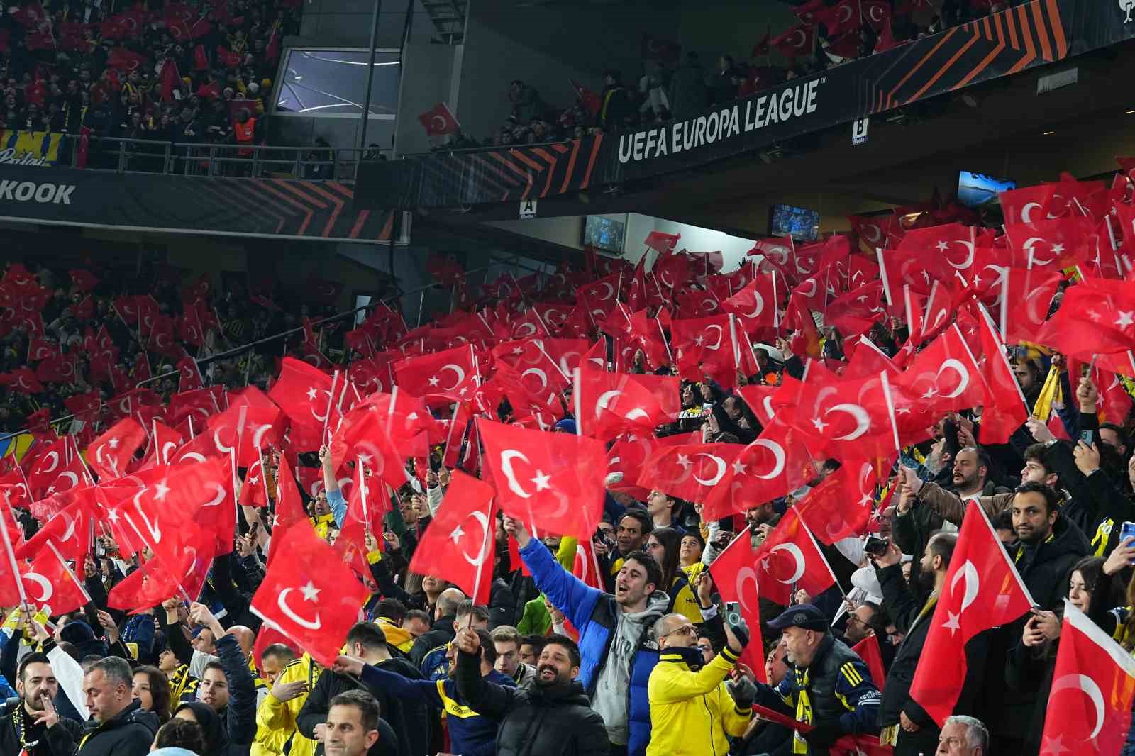 UEFA Avrupa Ligi: Fenerbahçe: 0 - Aston Villa: 0 (Maç devam ediyor)
