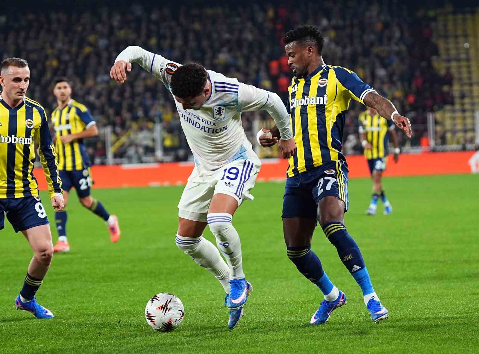 UEFA Avrupa Ligi: Fenerbahçe: 0 - Aston Villa: 1 (İlk yarı)

