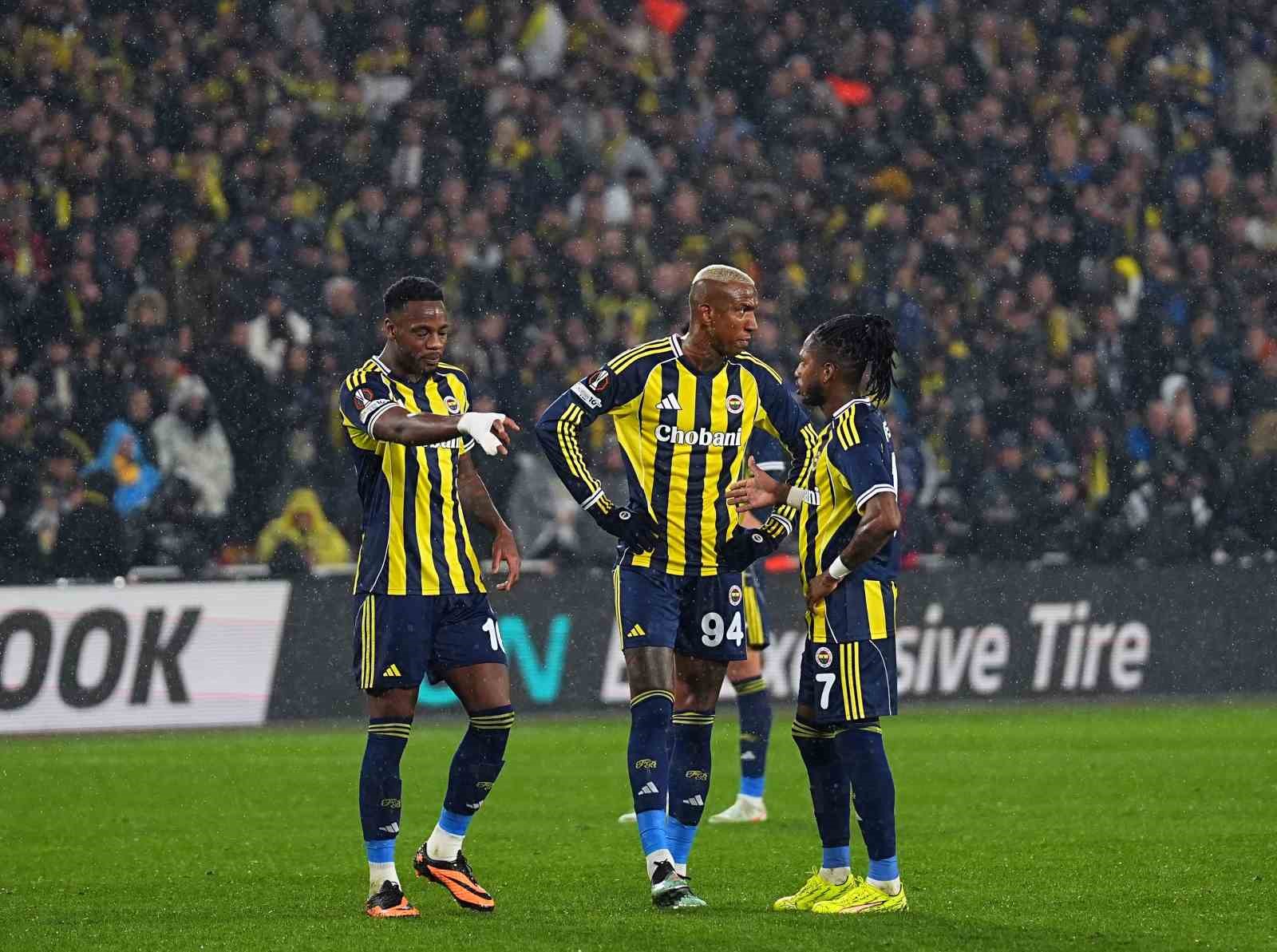 UEFA Avrupa Ligi: Fenerbahçe: 0 - Aston Villa: 1 (Maç sonucu)
