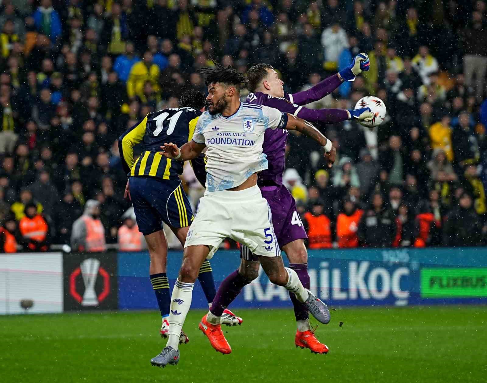 UEFA Avrupa Ligi: Fenerbahçe: 0 - Aston Villa: 1 (Maç sonucu)
