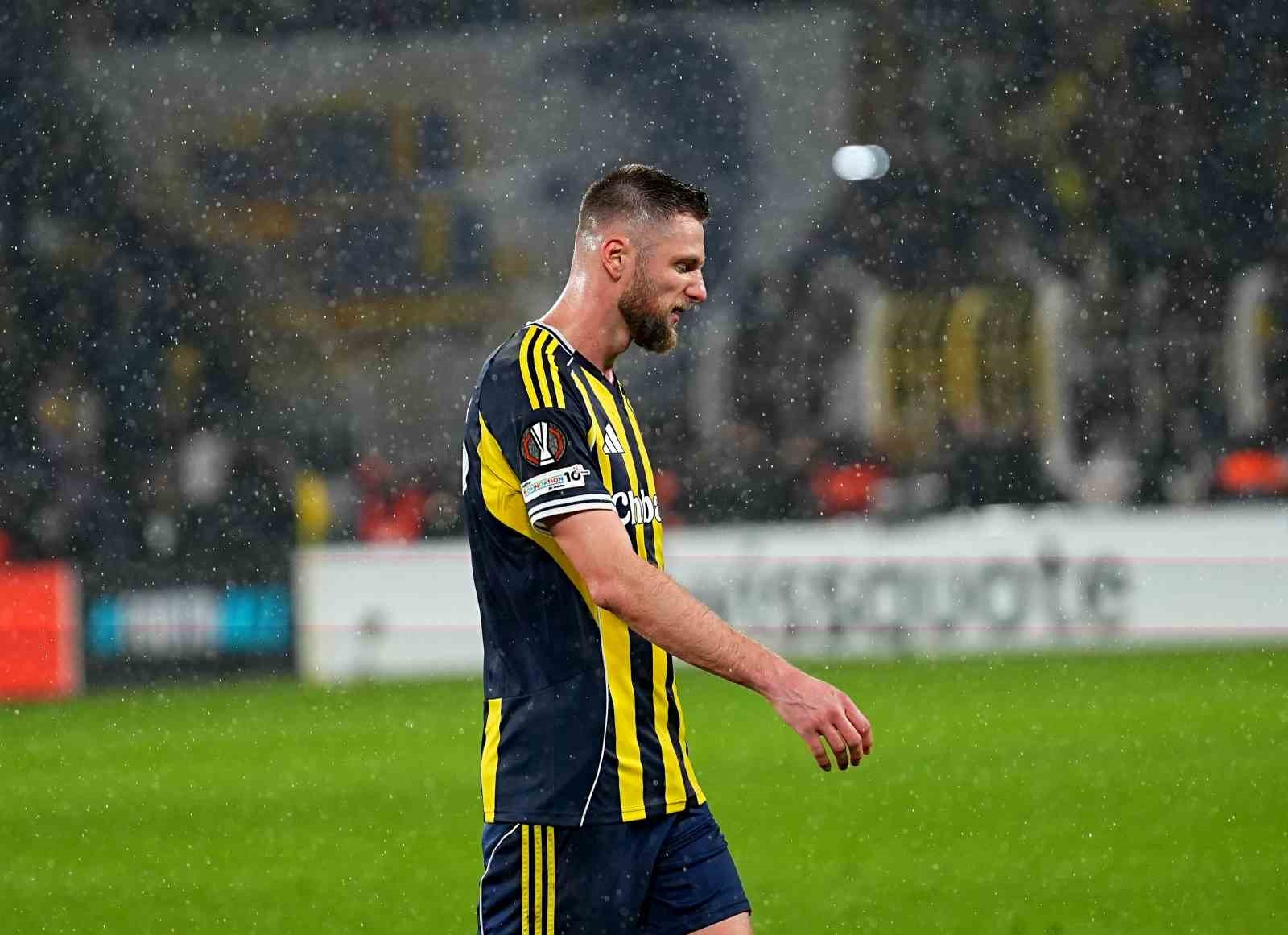 UEFA Avrupa Ligi: Fenerbahçe: 0 - Aston Villa: 1 (Maç sonucu)
