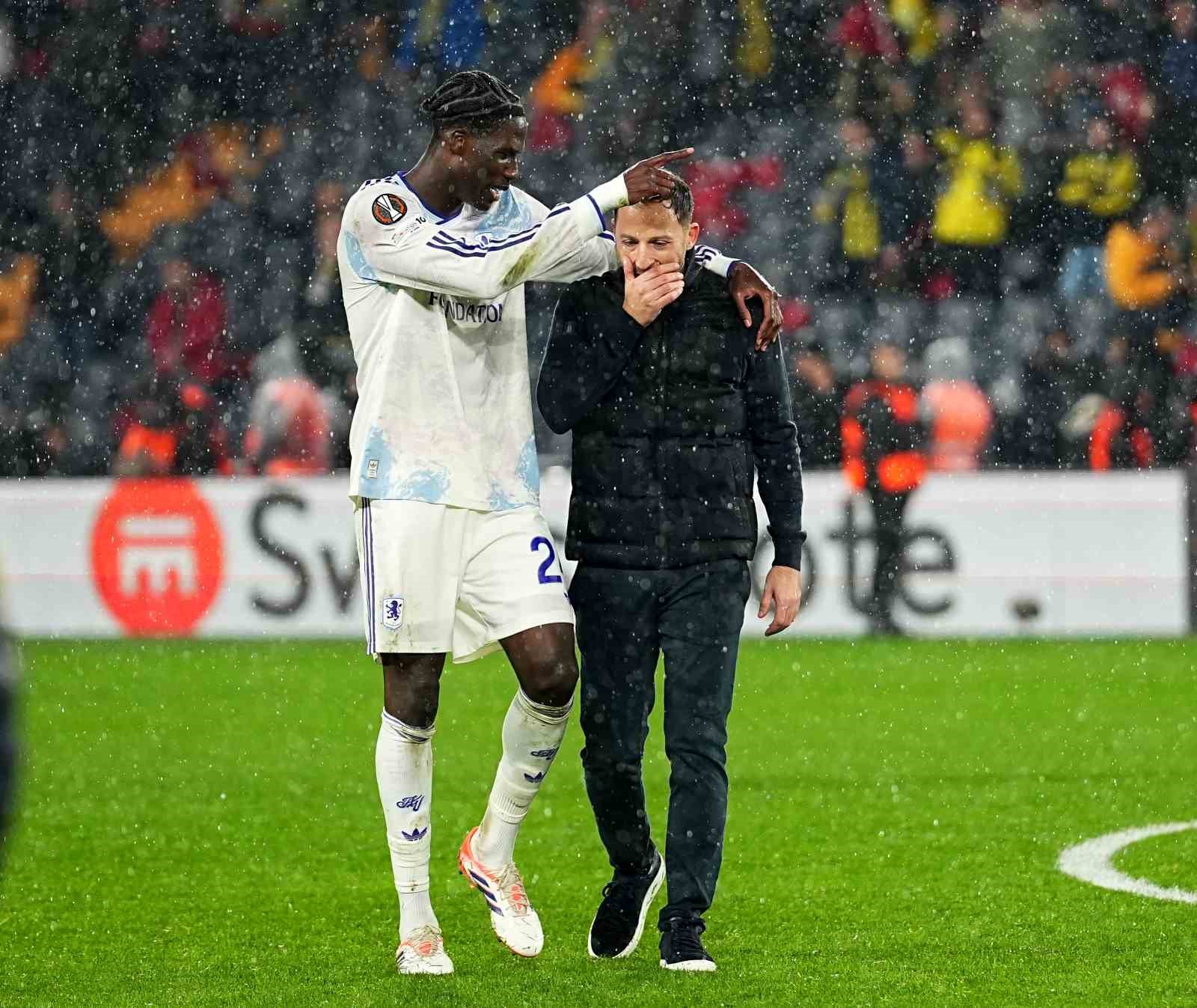 UEFA Avrupa Ligi: Fenerbahçe: 0 - Aston Villa: 1 (Maç sonucu)
