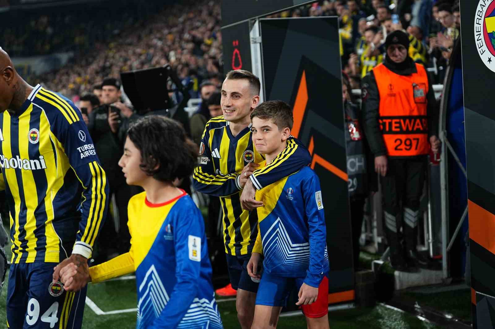 UEFA Avrupa Ligi: Fenerbahçe: 0 - Nottingham Forest: 0 (Maç devam ediyor)
