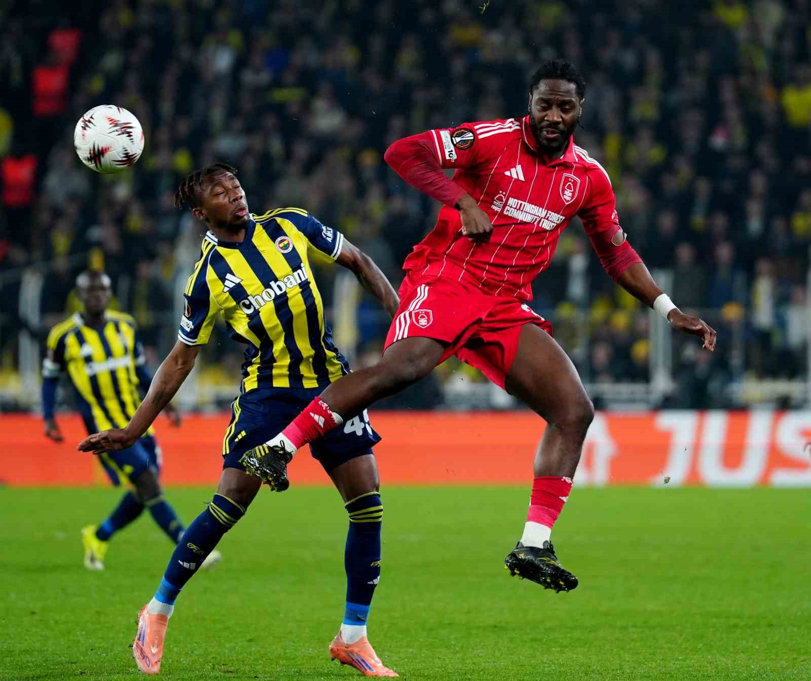 UEFA Avrupa Ligi: Fenerbahçe: 0 - Nottingham Forest: 3 (Maç sonucu)
