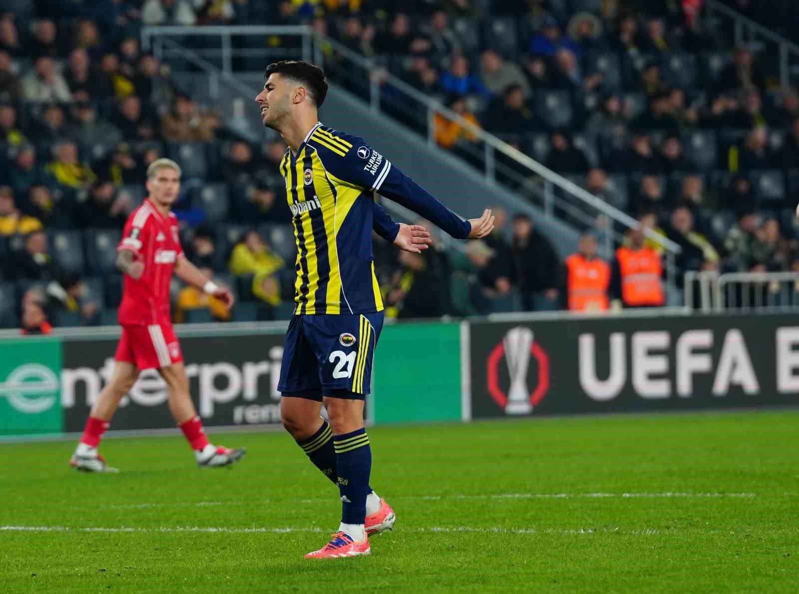 UEFA Avrupa Ligi: Fenerbahçe: 0 - Nottingham Forest: 3 (Maç sonucu)
