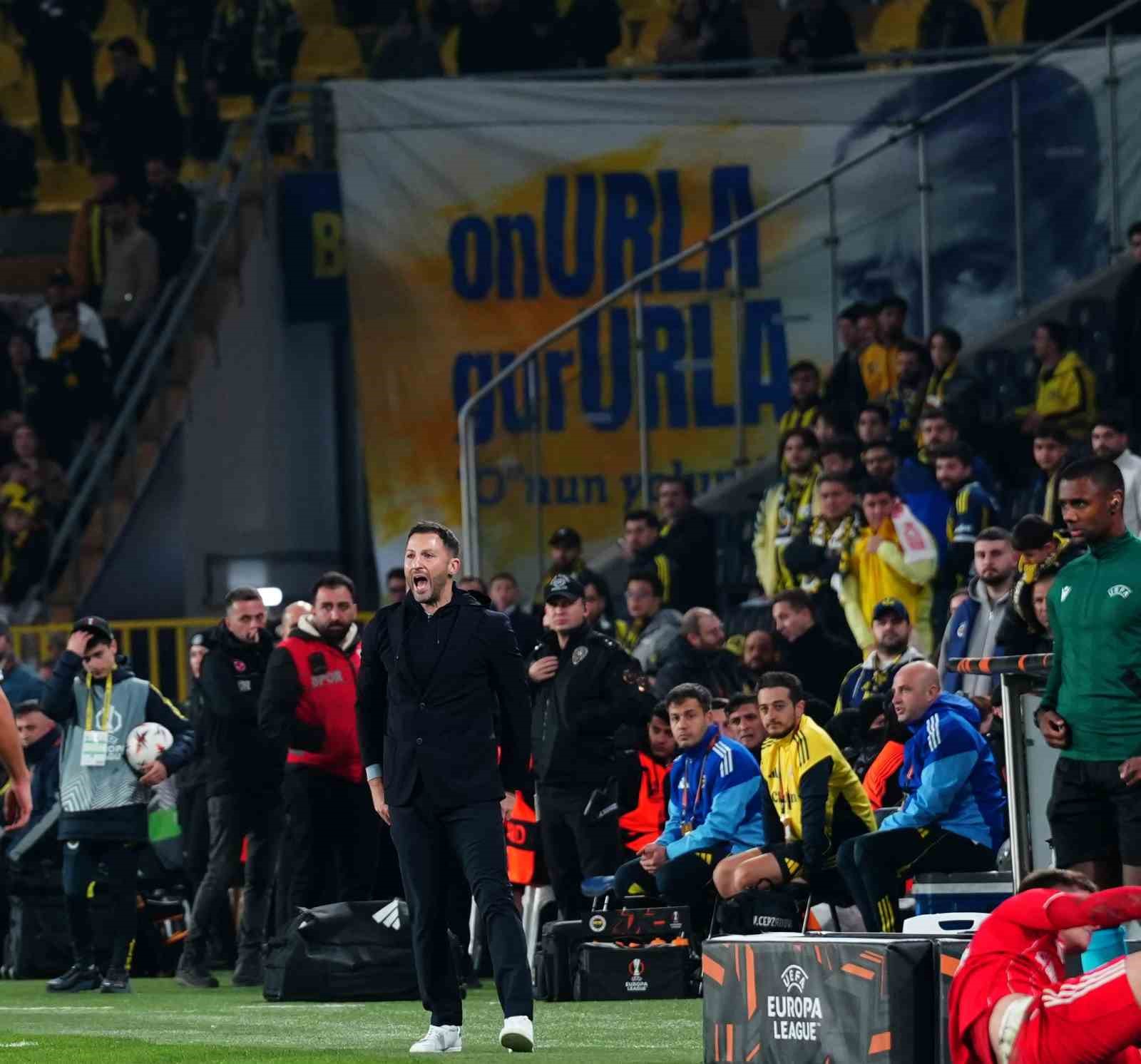UEFA Avrupa Ligi: Fenerbahçe: 0 - Nottingham Forest: 3 (Maç sonucu)
