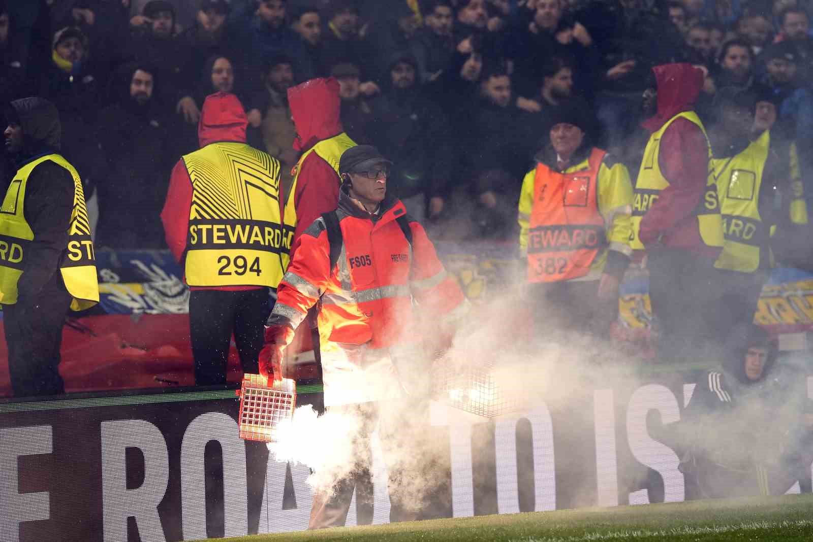 UEFA Avrupa Ligi: Nottingham Forest: 0 - Fenerbahçe: 1 (İlk yarı)
