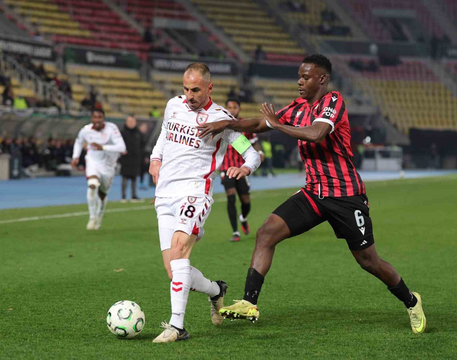 UEFA Konferans Ligi: KF Shkendija: 0 - Samsunspor: 0 (İlk yarı)
