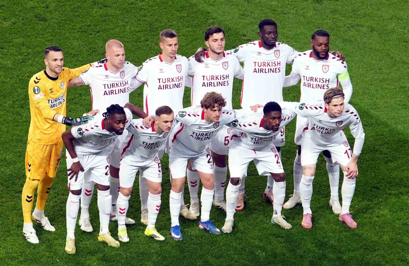 UEFA Konferans Ligi: Samsunspor: 0 - Rayo Vallecano: 1 (Maç devam ediyor)
