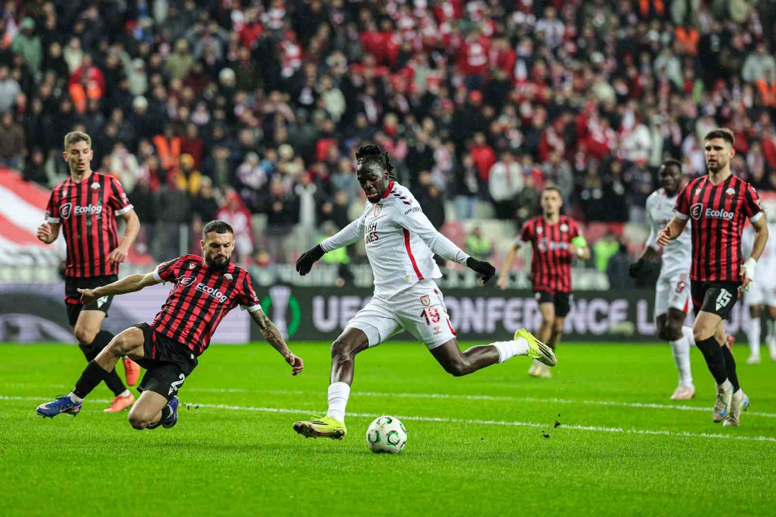 UEFA Konferans Ligi: Samsunspor: 0 - Shkendija: 0 (İlk yarı)
