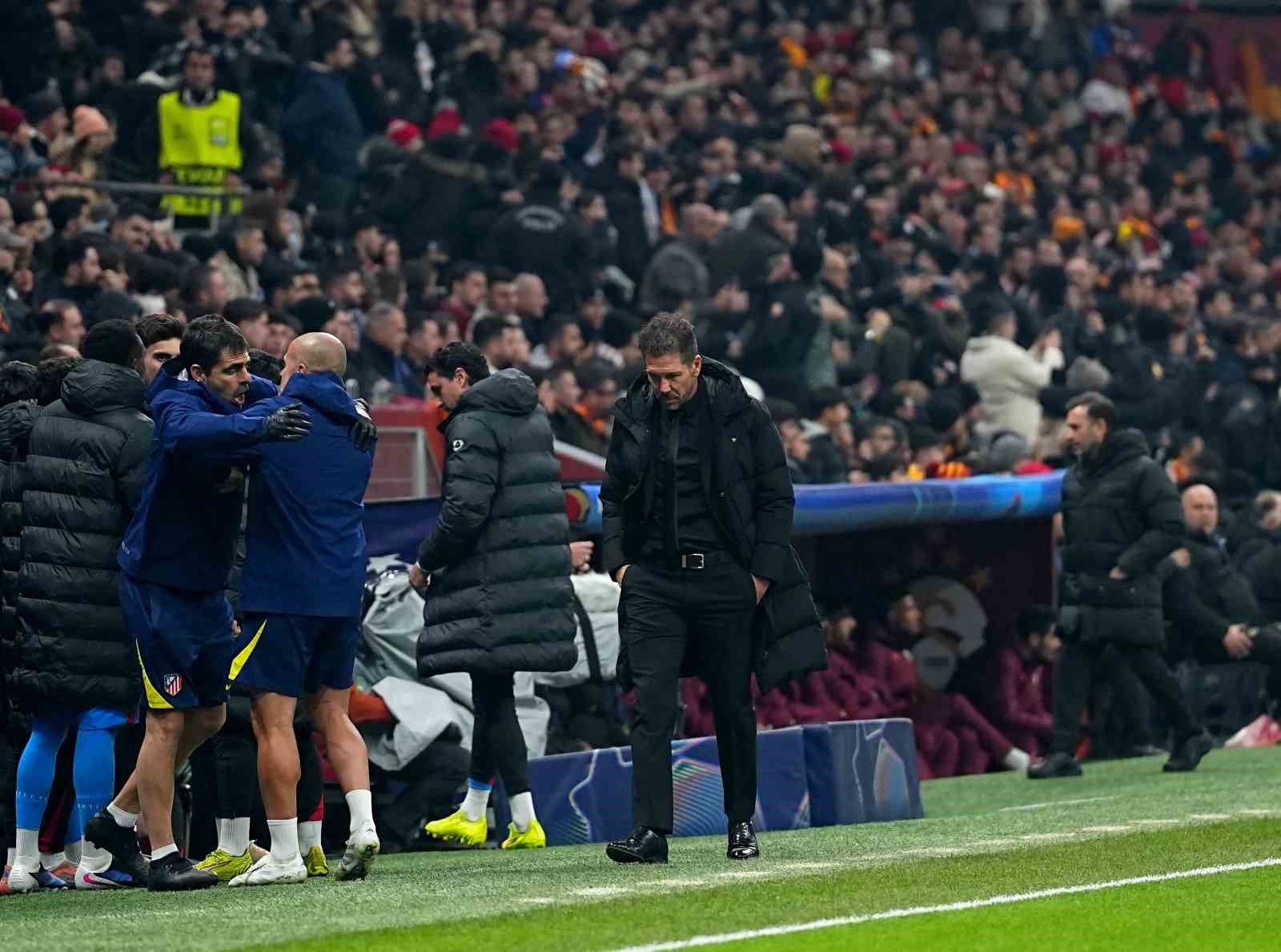UEFA Şampiyonlar Ligi: Galatasaray: 0 - Atletico Madrid: 1 (Maç devam ediyor)
