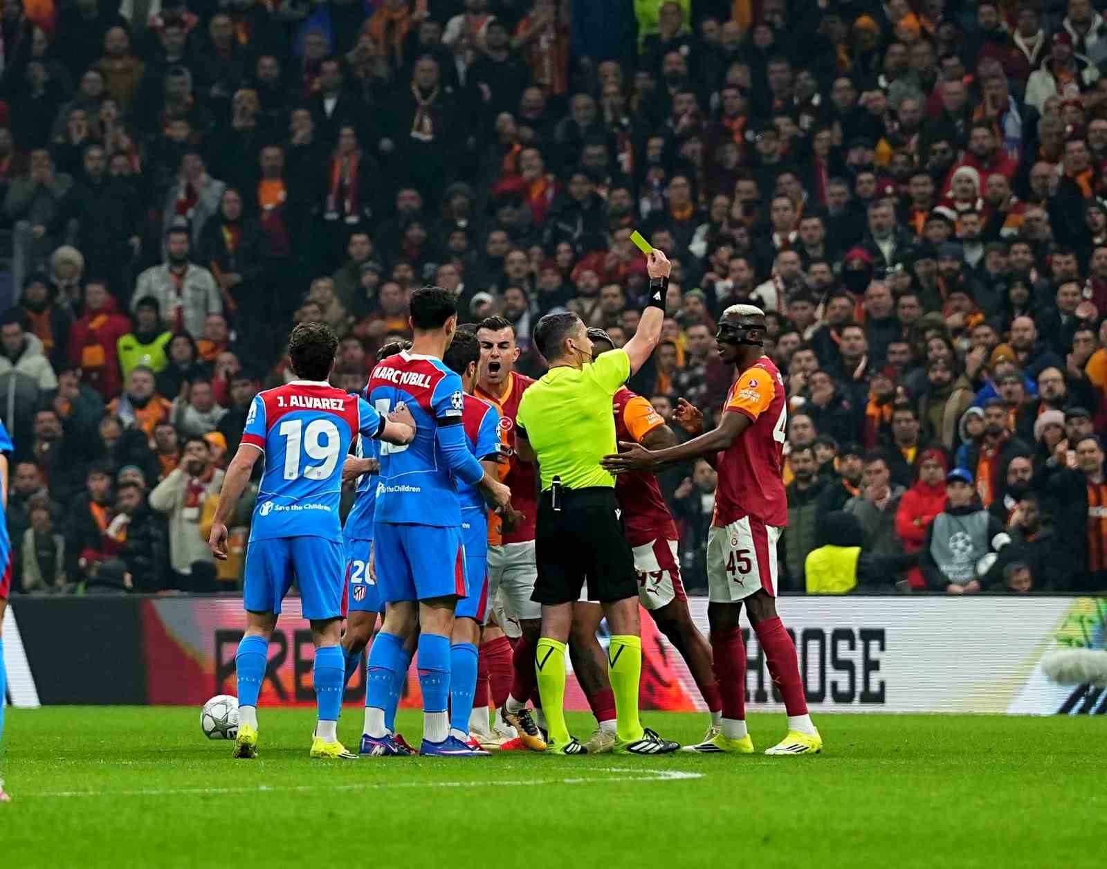 UEFA Şampiyonlar Ligi: Galatasaray: 1 - Atletico Madrid: 1 (İlk yarı)
