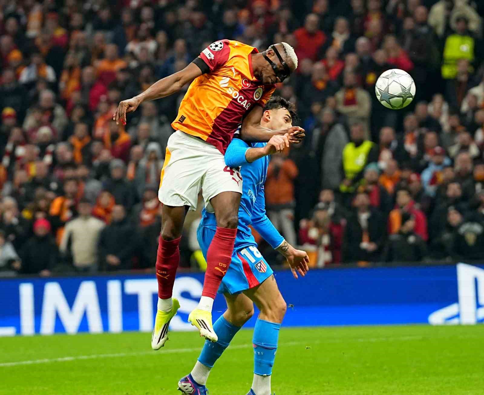 UEFA Şampiyonlar Ligi: Galatasaray: 1 - Atletico Madrid: 1 (İlk yarı)
