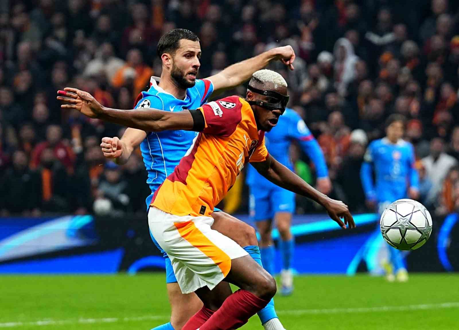 UEFA Şampiyonlar Ligi: Galatasaray: 1 - Atletico Madrid: 1 (İlk yarı)
