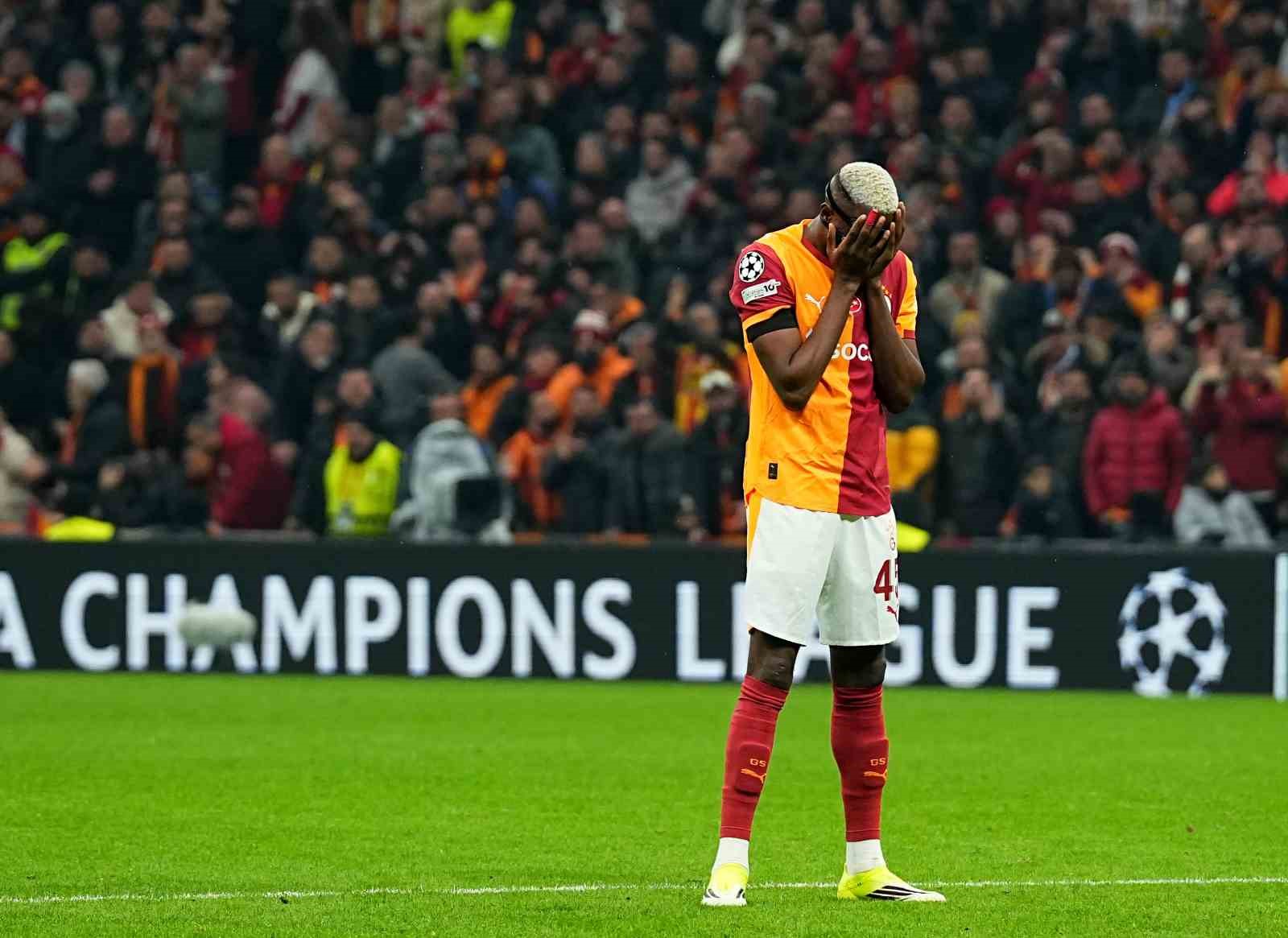 UEFA Şampiyonlar Ligi: Galatasaray: 1 - Atletico Madrid: 1 (İlk yarı)

