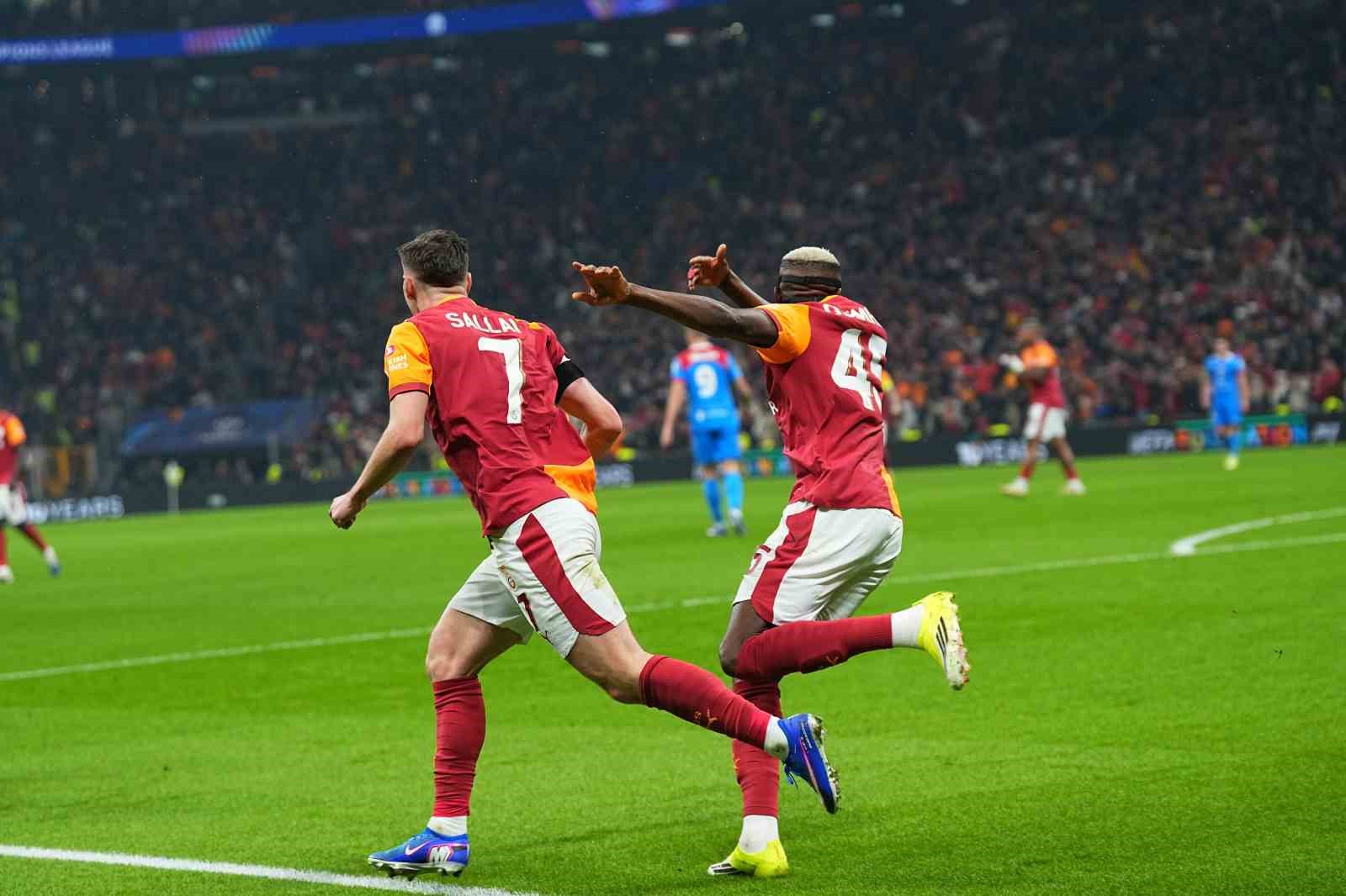 UEFA Şampiyonlar Ligi: Galatasaray: 1 - Atletico Madrid: 1 (İlk yarı)
