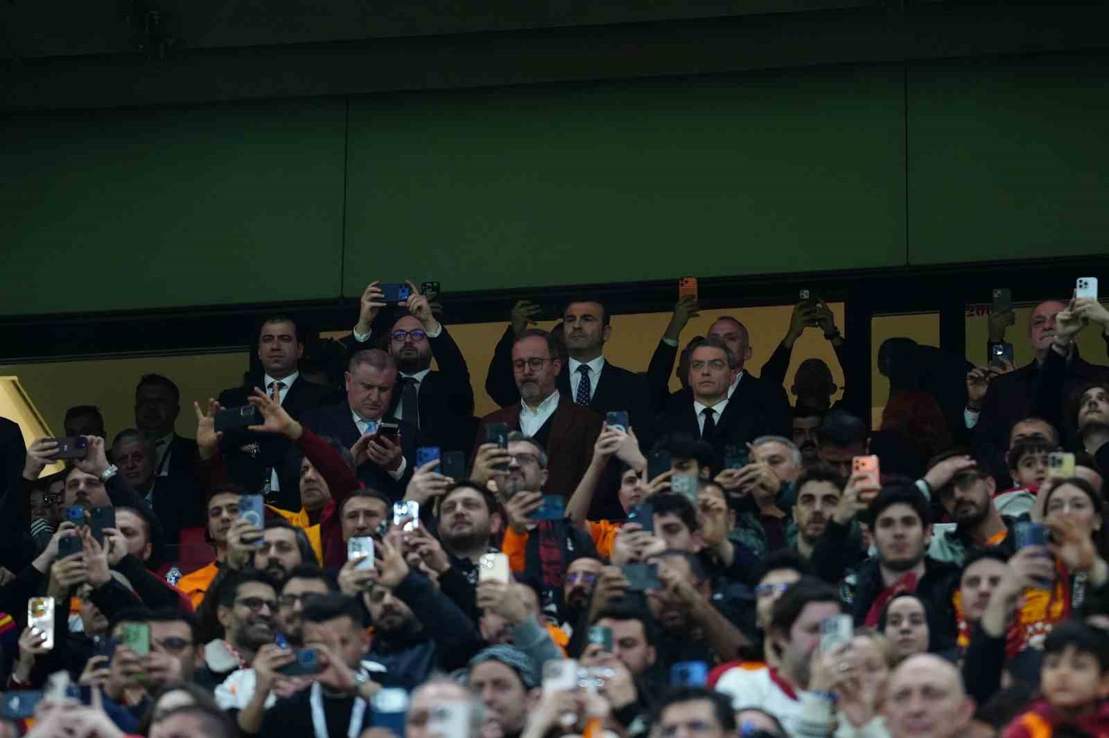 UEFA Şampiyonlar Ligi: Galatasaray: 1 - Juventus: 0 (Maç devam ediyor)
