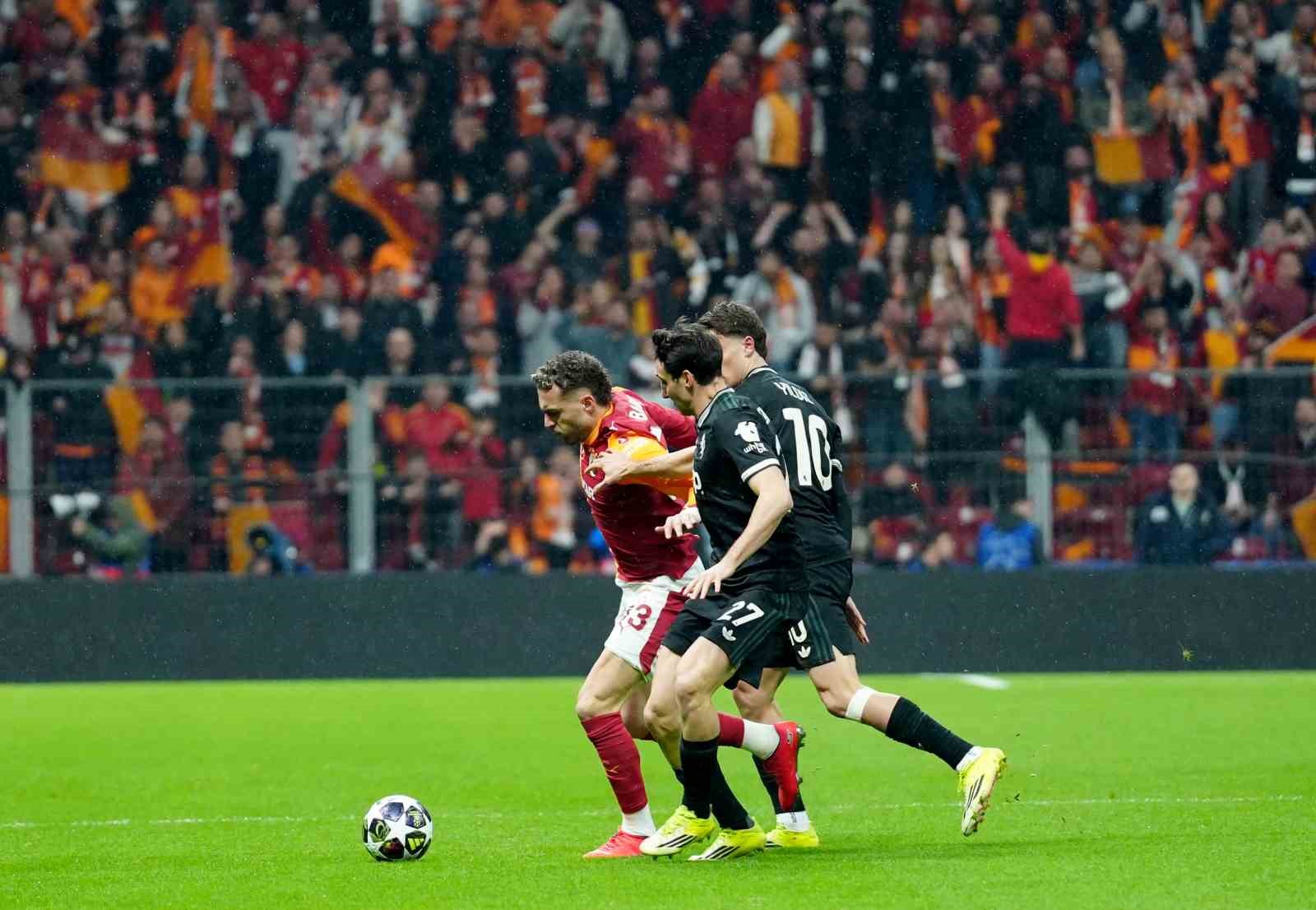 UEFA Şampiyonlar Ligi: Galatasaray: 1 - Juventus: 0 (Maç devam ediyor)

