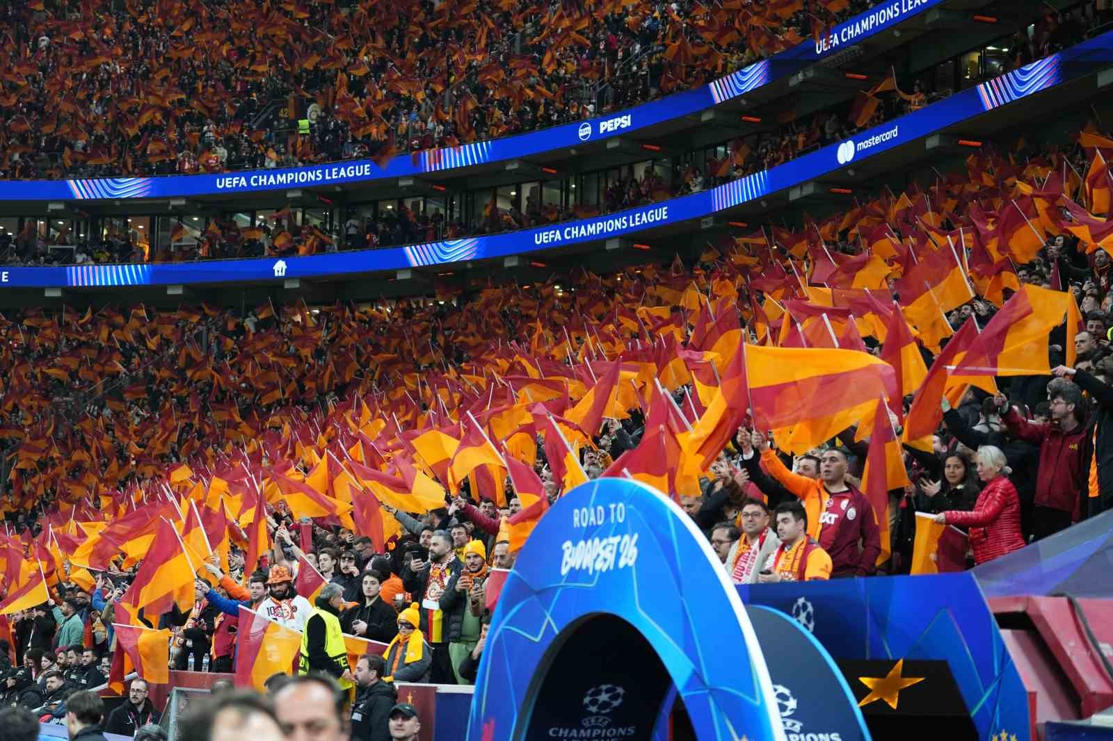 UEFA Şampiyonlar Ligi: Galatasaray: 1 - Liverpool: 0 (Maç devam ediyor)
